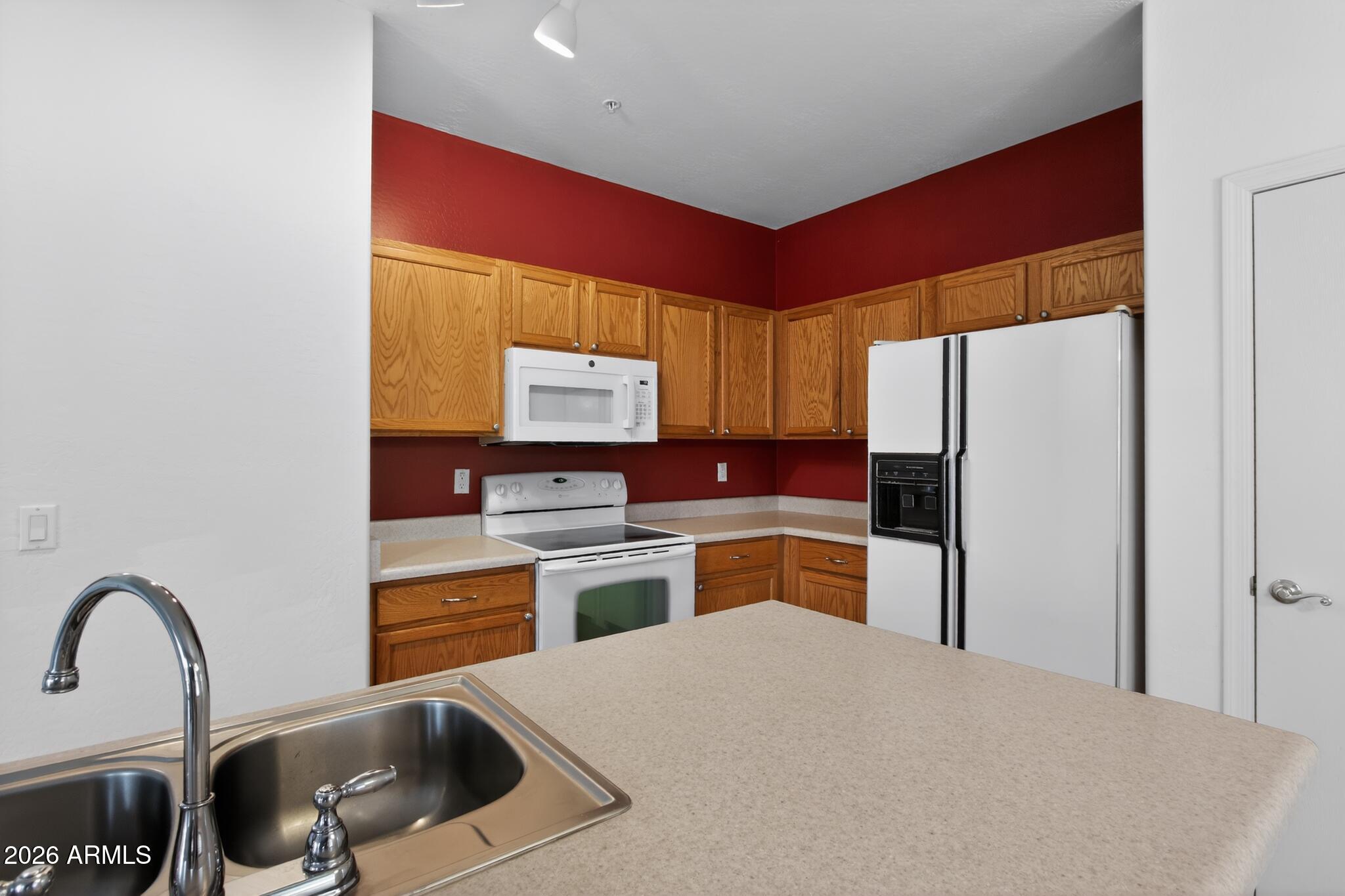 COTTONWOOD SQUARE/COTTONWOOD COMMONS - Residential