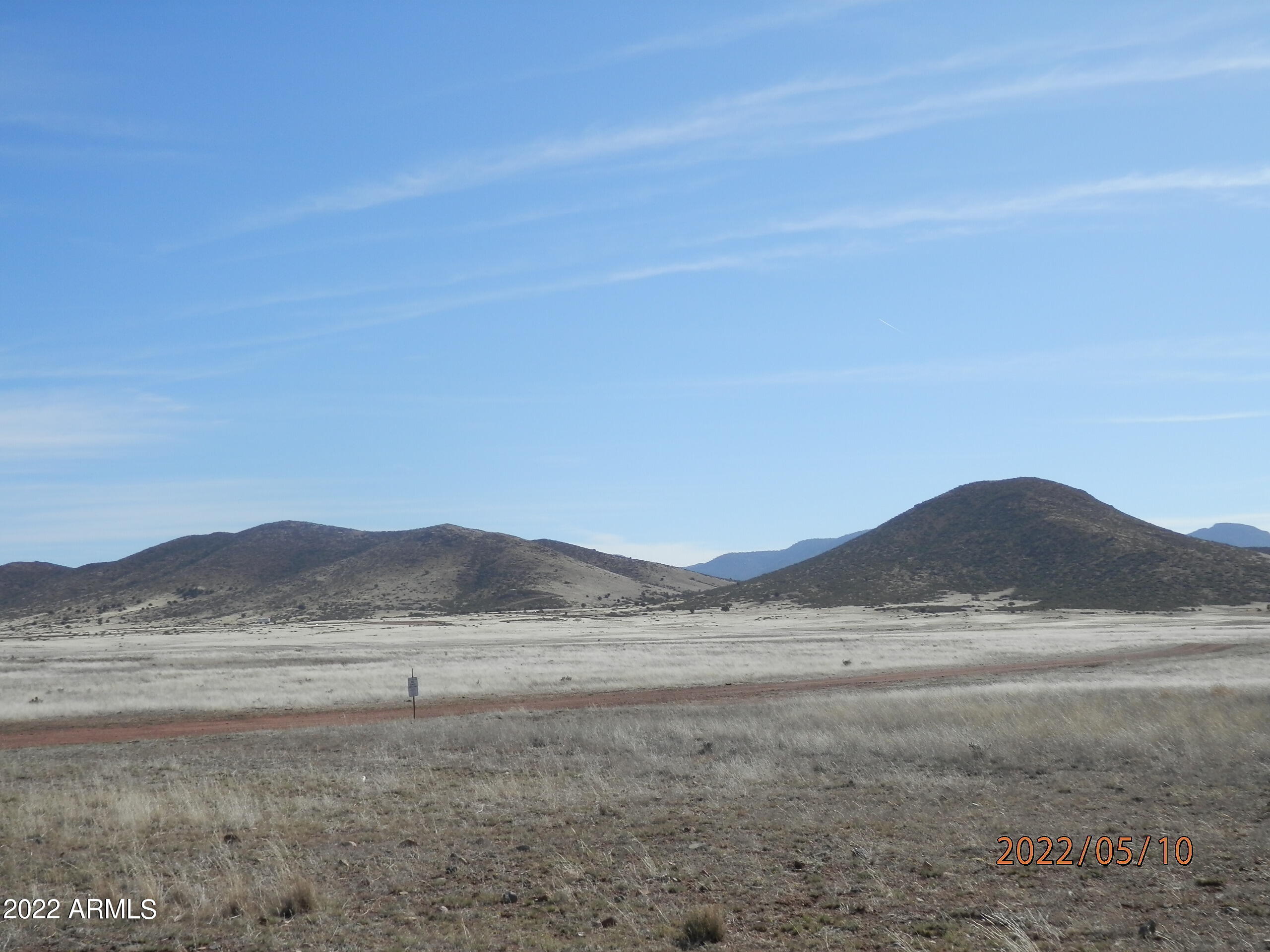 Lonesome Valley - Land