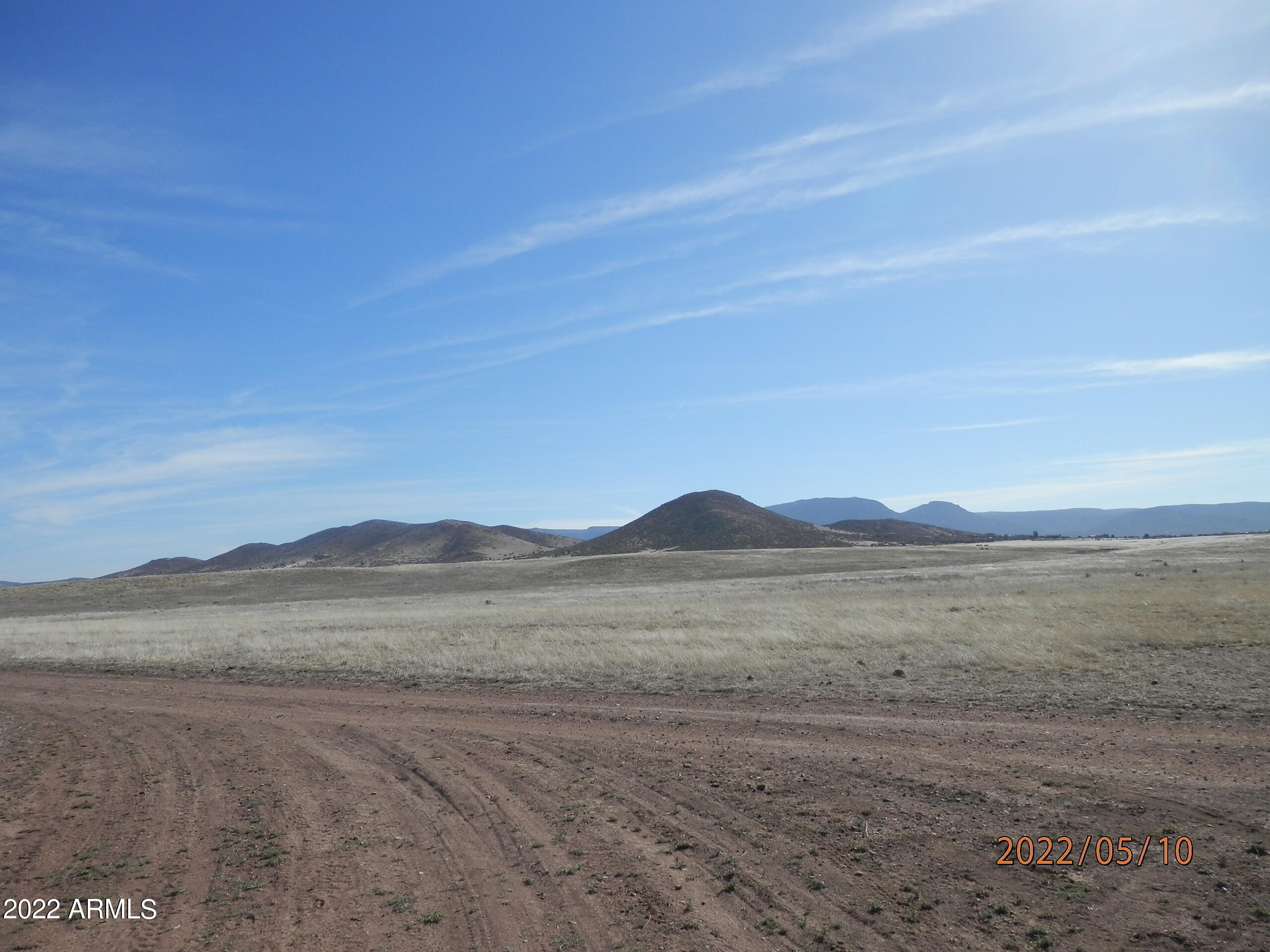 Lonesome Valley - Land