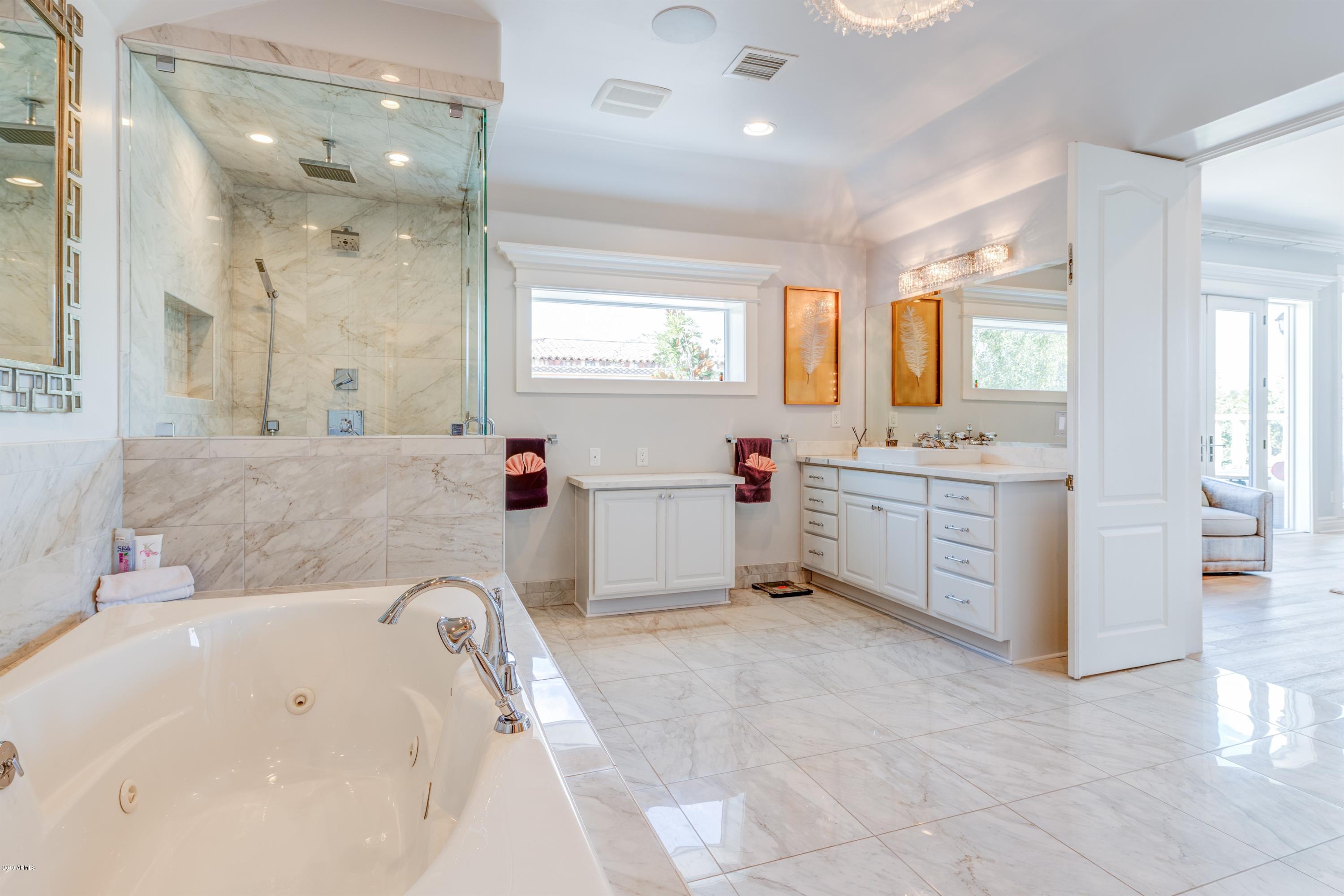 APACHE ESTATES - Residential