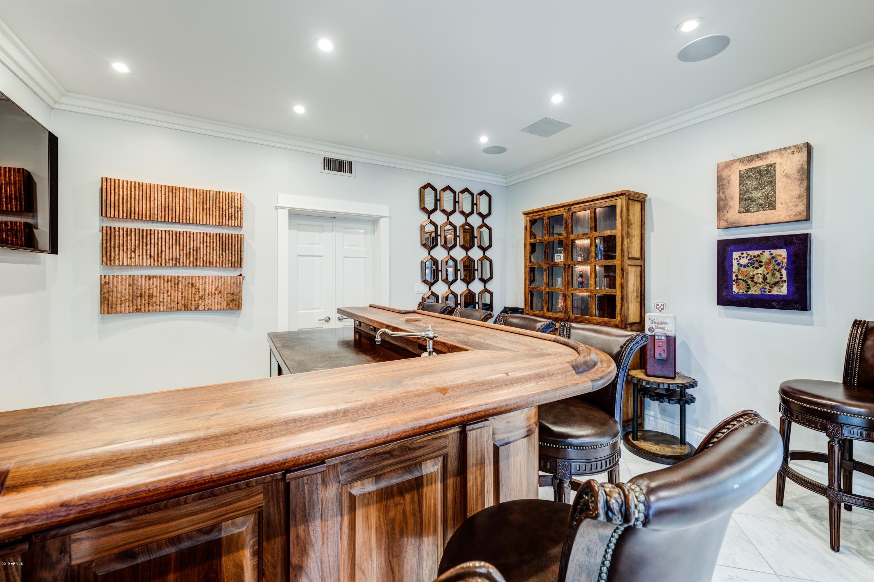 APACHE ESTATES - Residential