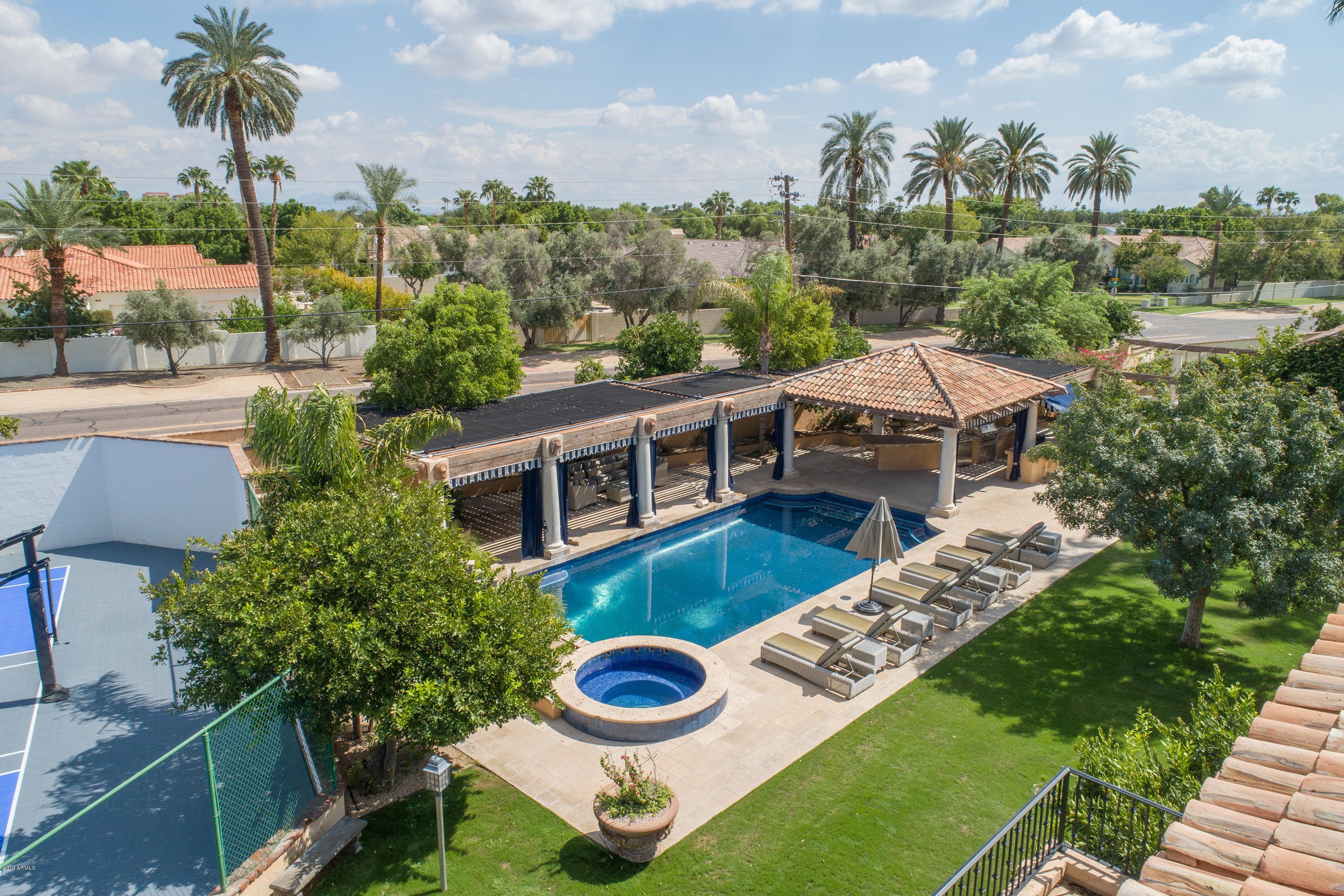 APACHE ESTATES - Residential