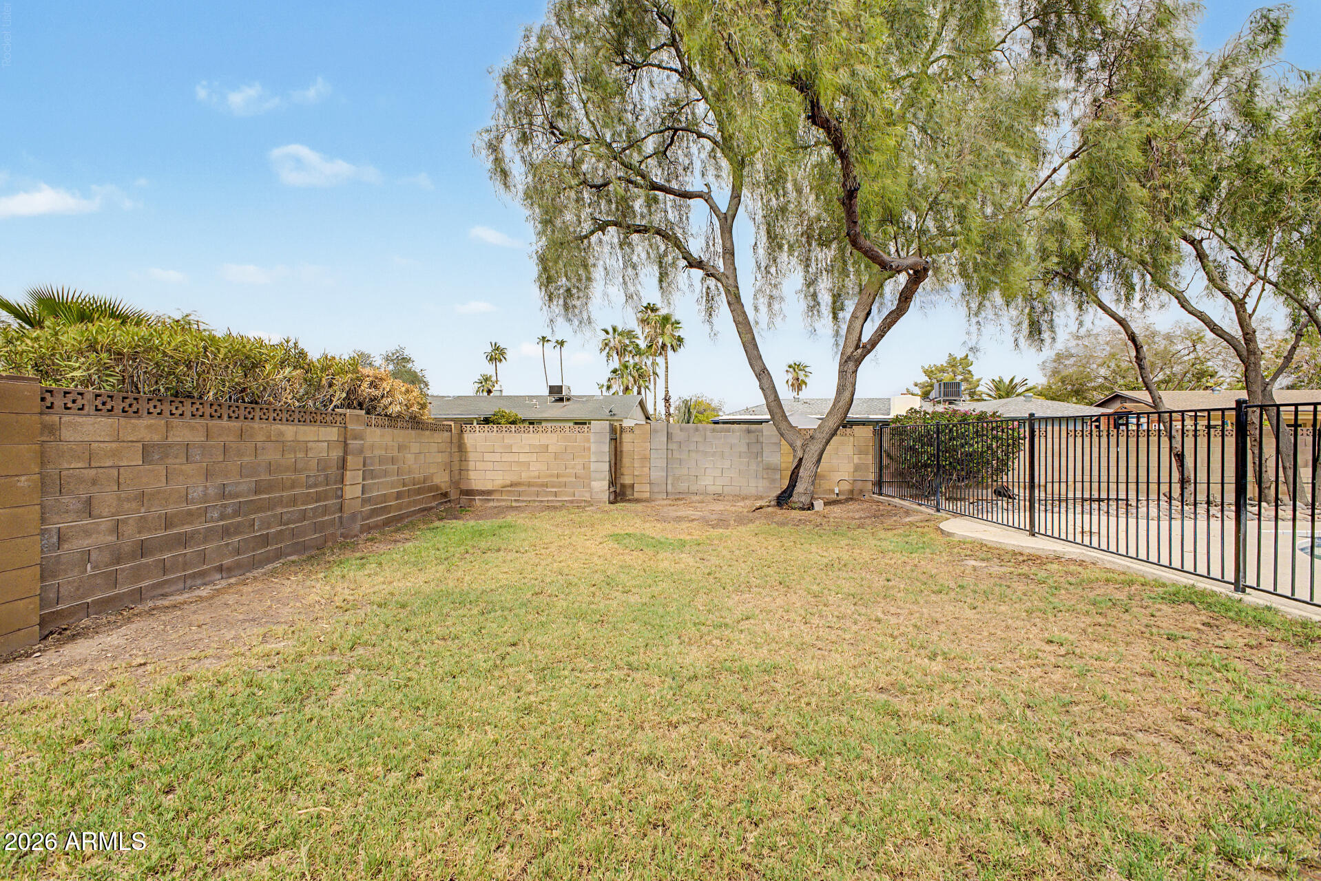 TEMPE ROYAL PALMS 10 - Residential