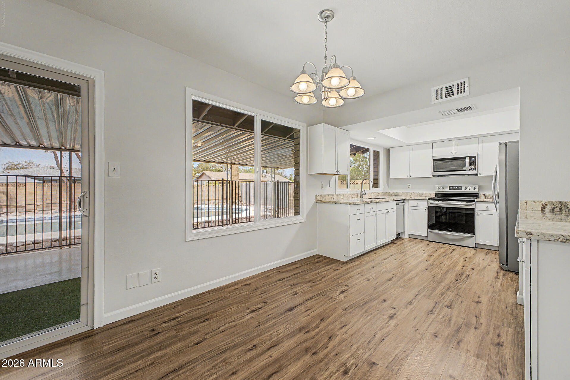 TEMPE ROYAL PALMS 10 - Residential