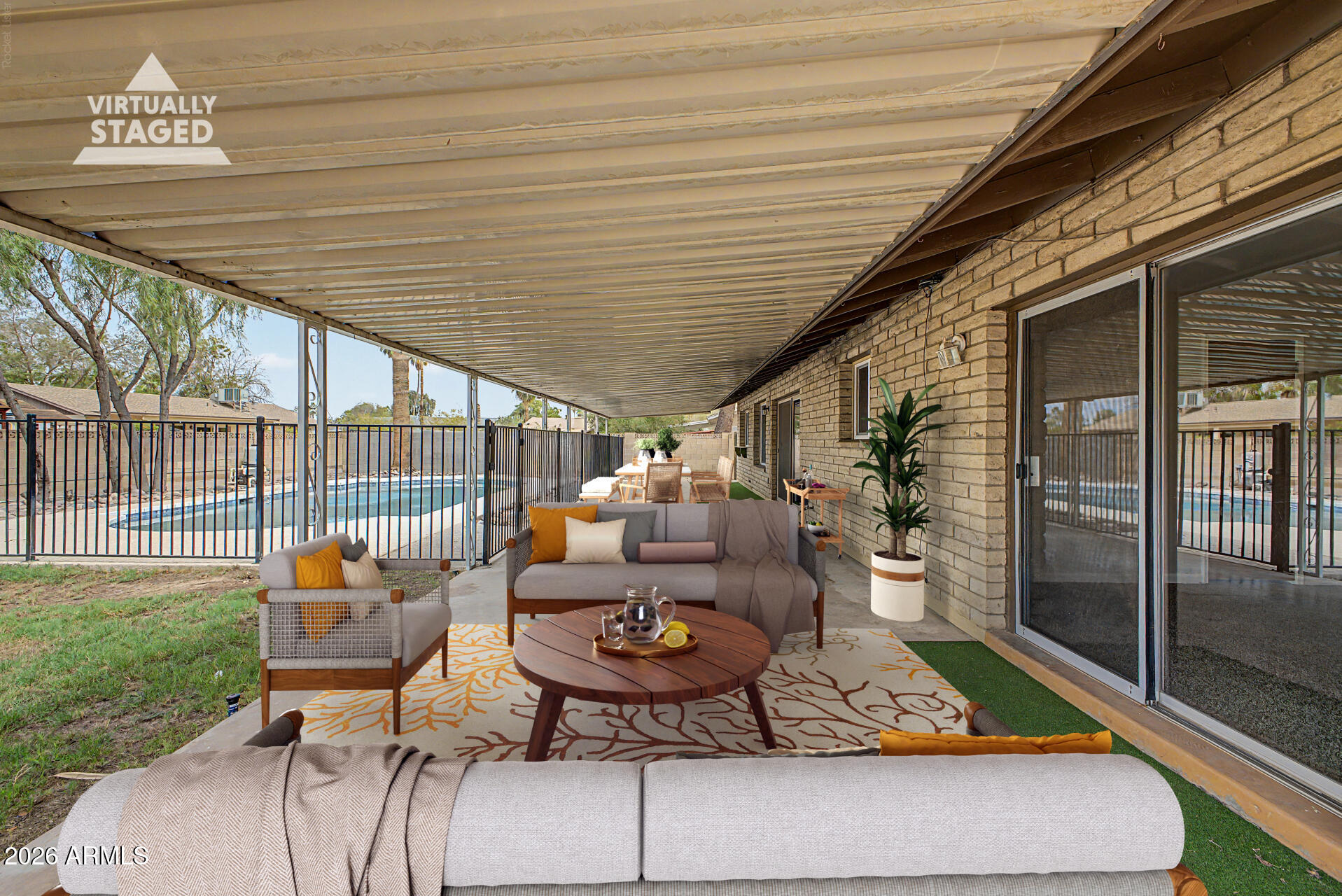 TEMPE ROYAL PALMS 10 - Residential