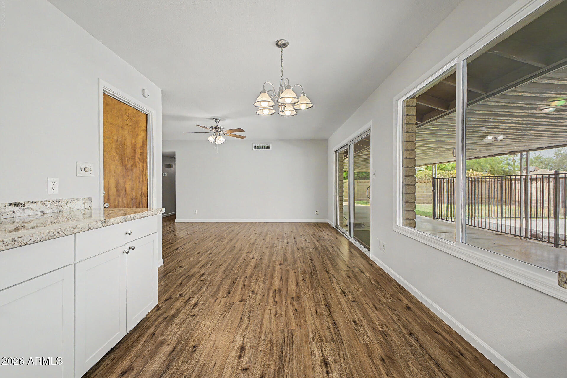 TEMPE ROYAL PALMS 10 - Residential
