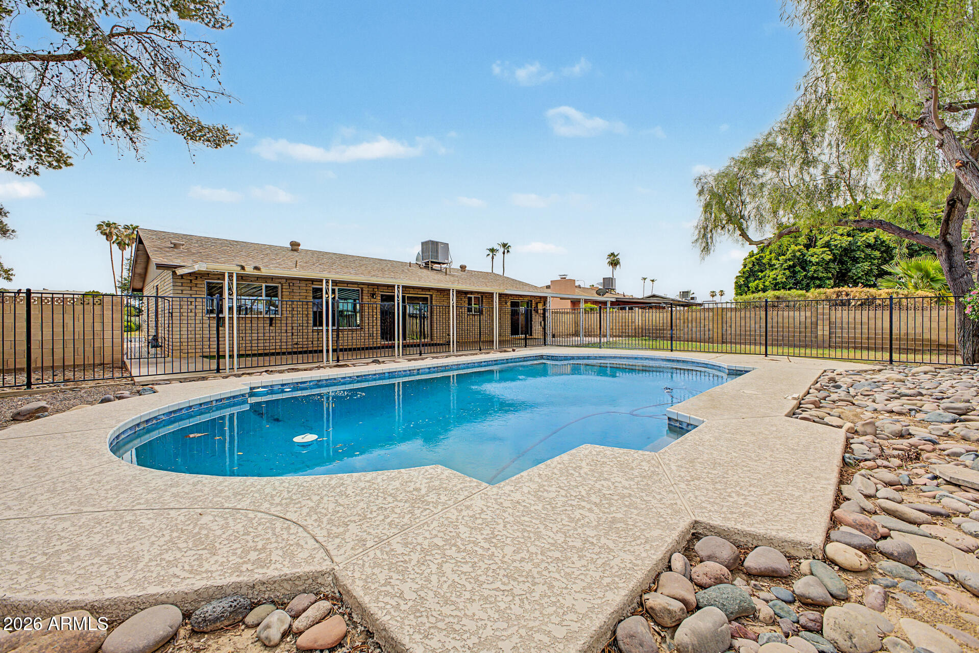 TEMPE ROYAL PALMS 10 - Residential