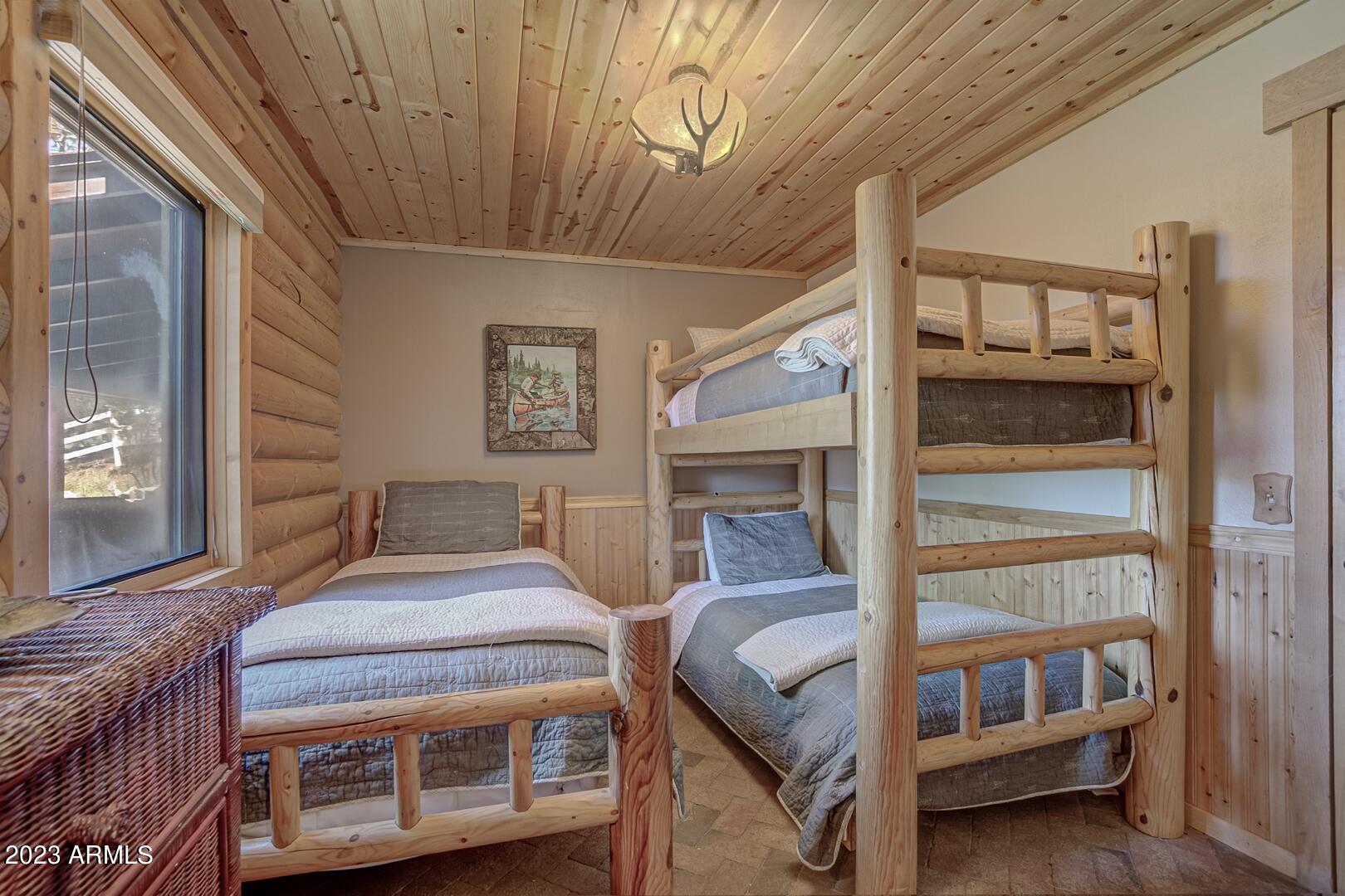 TONTO CREEK ESTATES - Residential