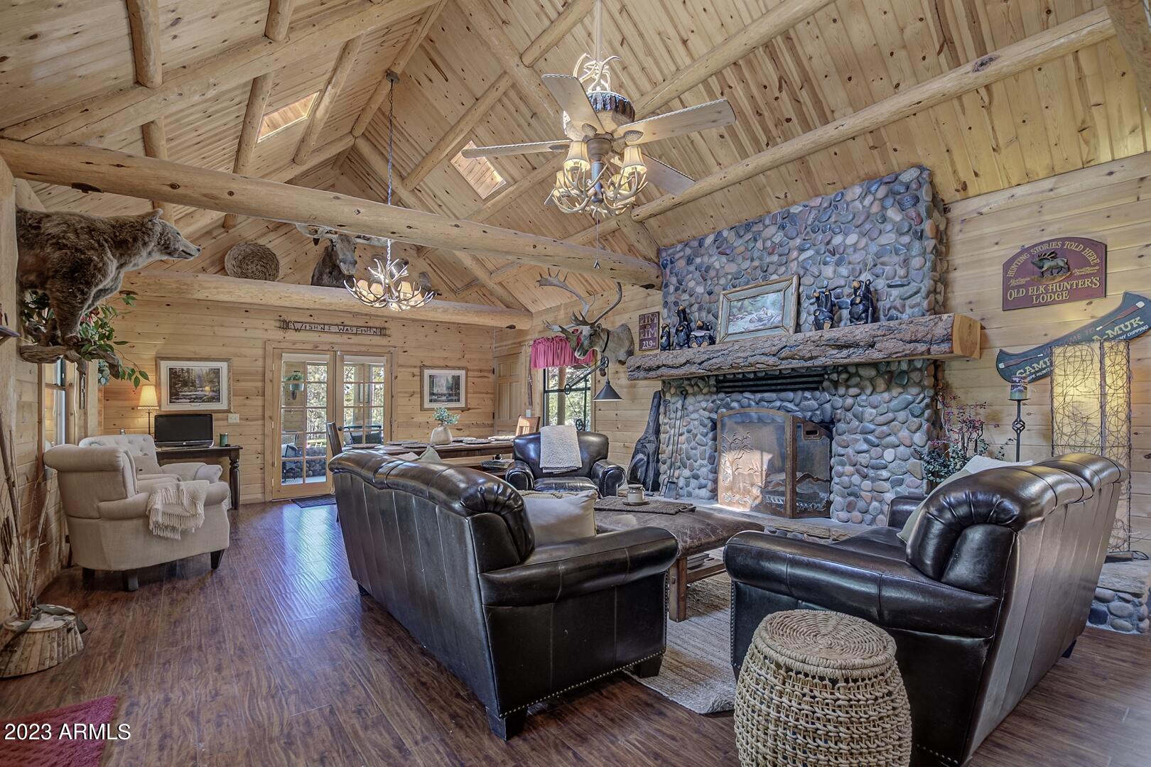 TONTO CREEK ESTATES - Residential