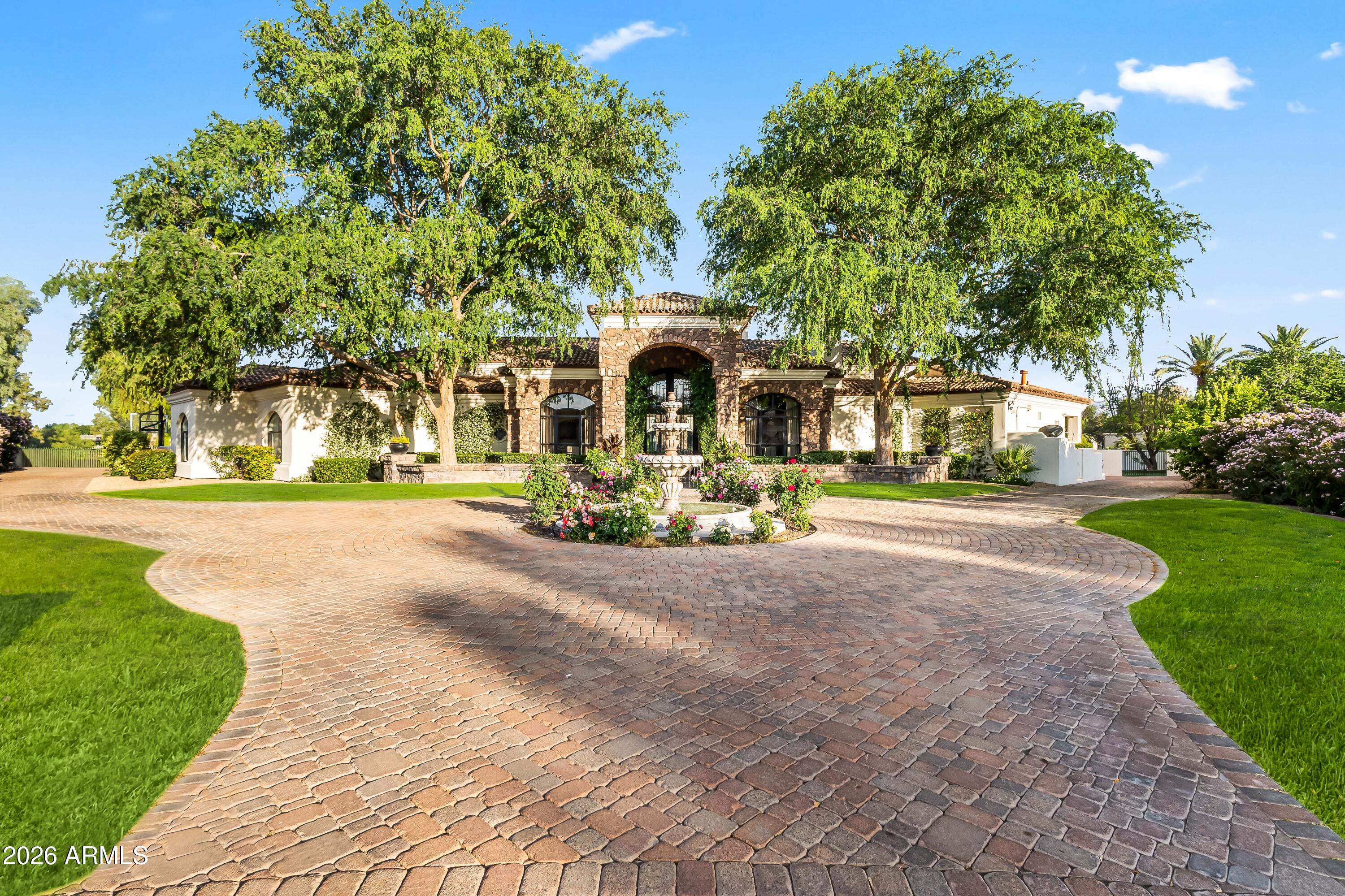 IRONWOOD AT CAMELBACK COUNTRY CLUB - Residential