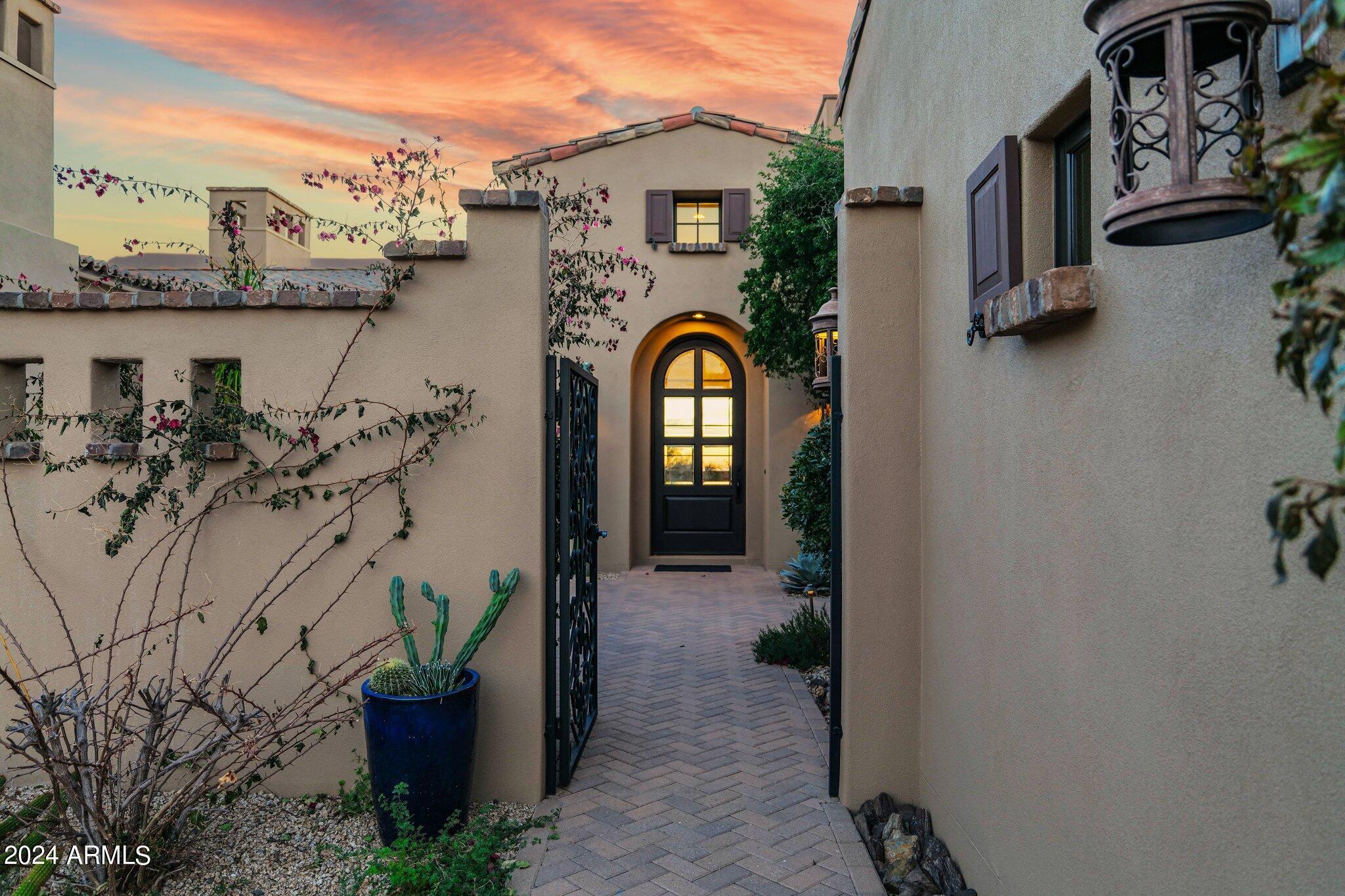 DESERT MOUNTAIN - Residential