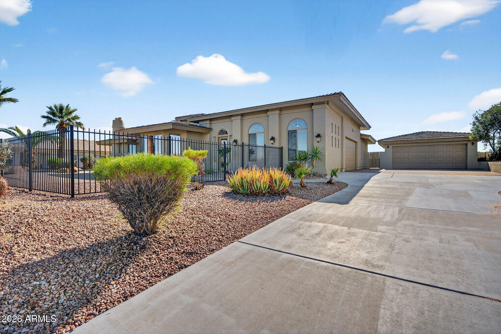 FOUNTAIN HILLS AZ FP 604C BLK 2,3,9 REPLAT - Residential