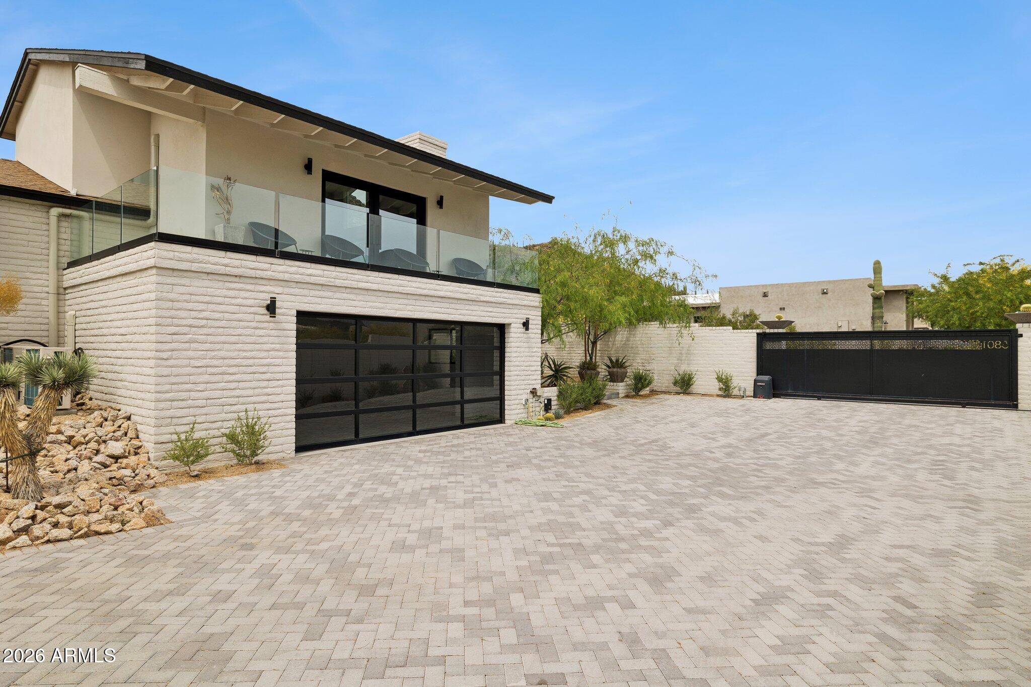SURREY HILLS - Residential