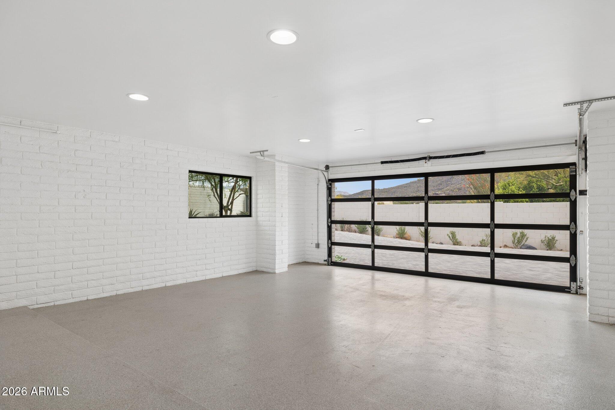 SURREY HILLS - Residential