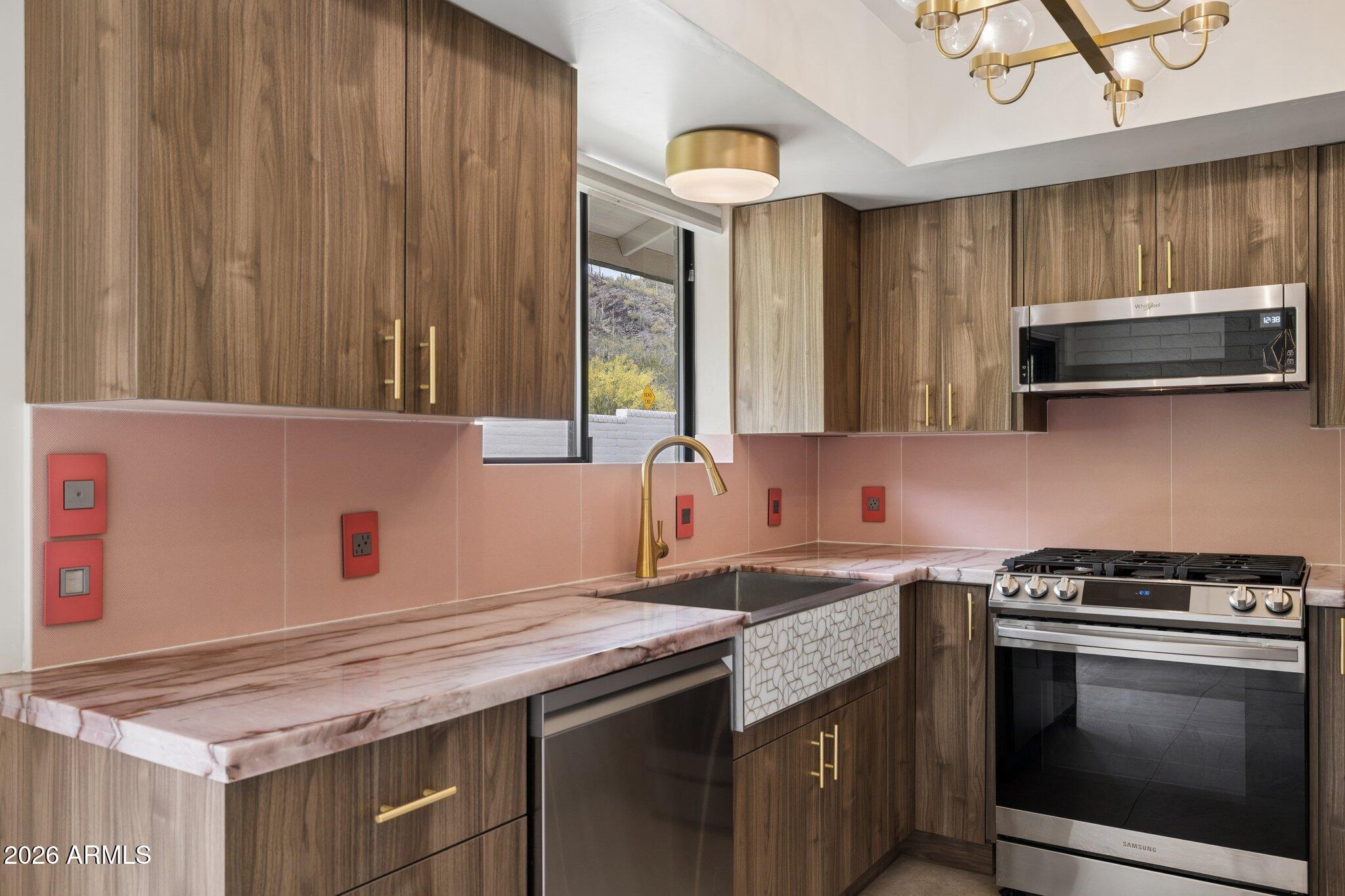SURREY HILLS - Residential