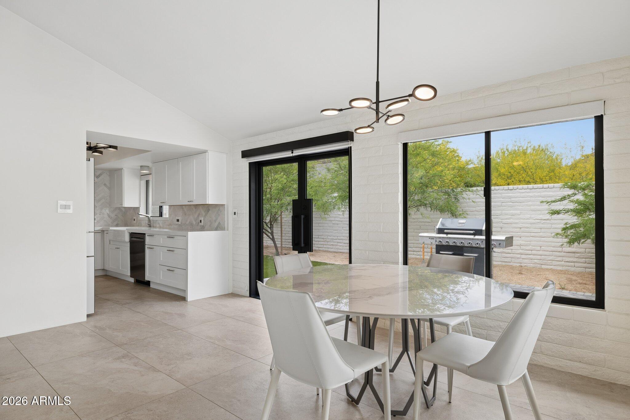 SURREY HILLS - Residential