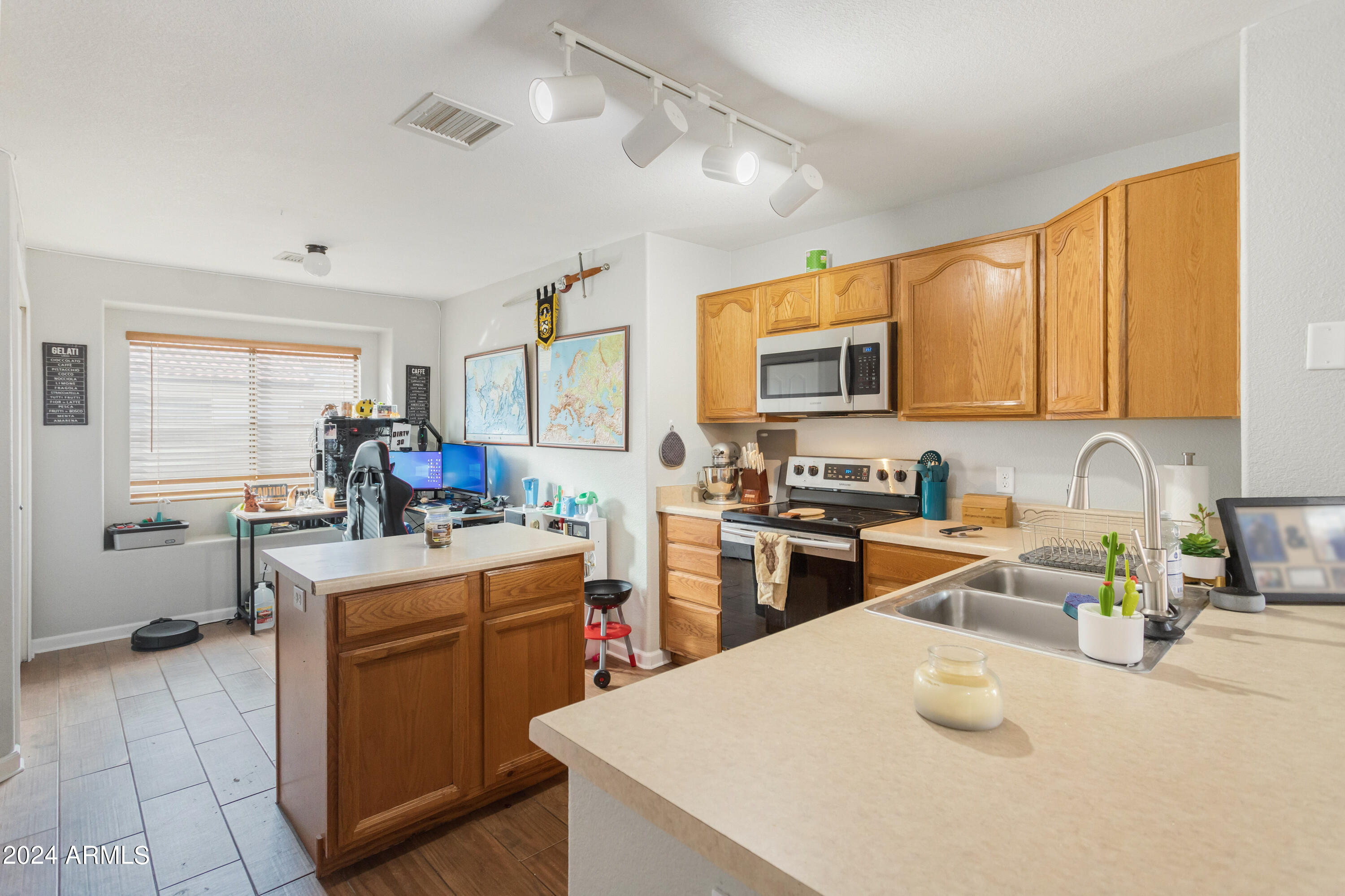 CHAPARRAL VILLAGE NORTH PHASE 2 - Residential