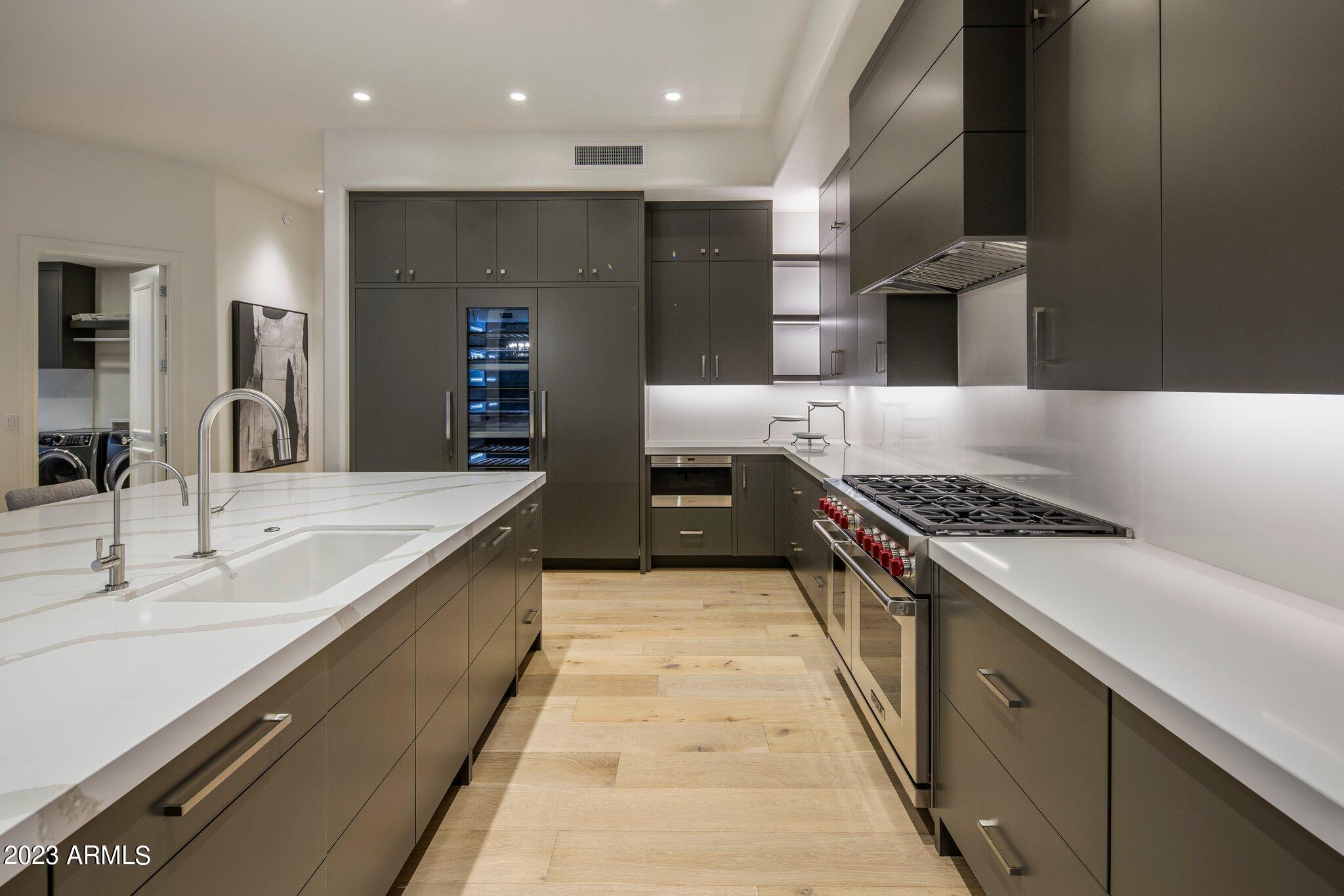 CHENEY ESTATES LOT 1-72 TR A-C D1 D2 E,F - Residential