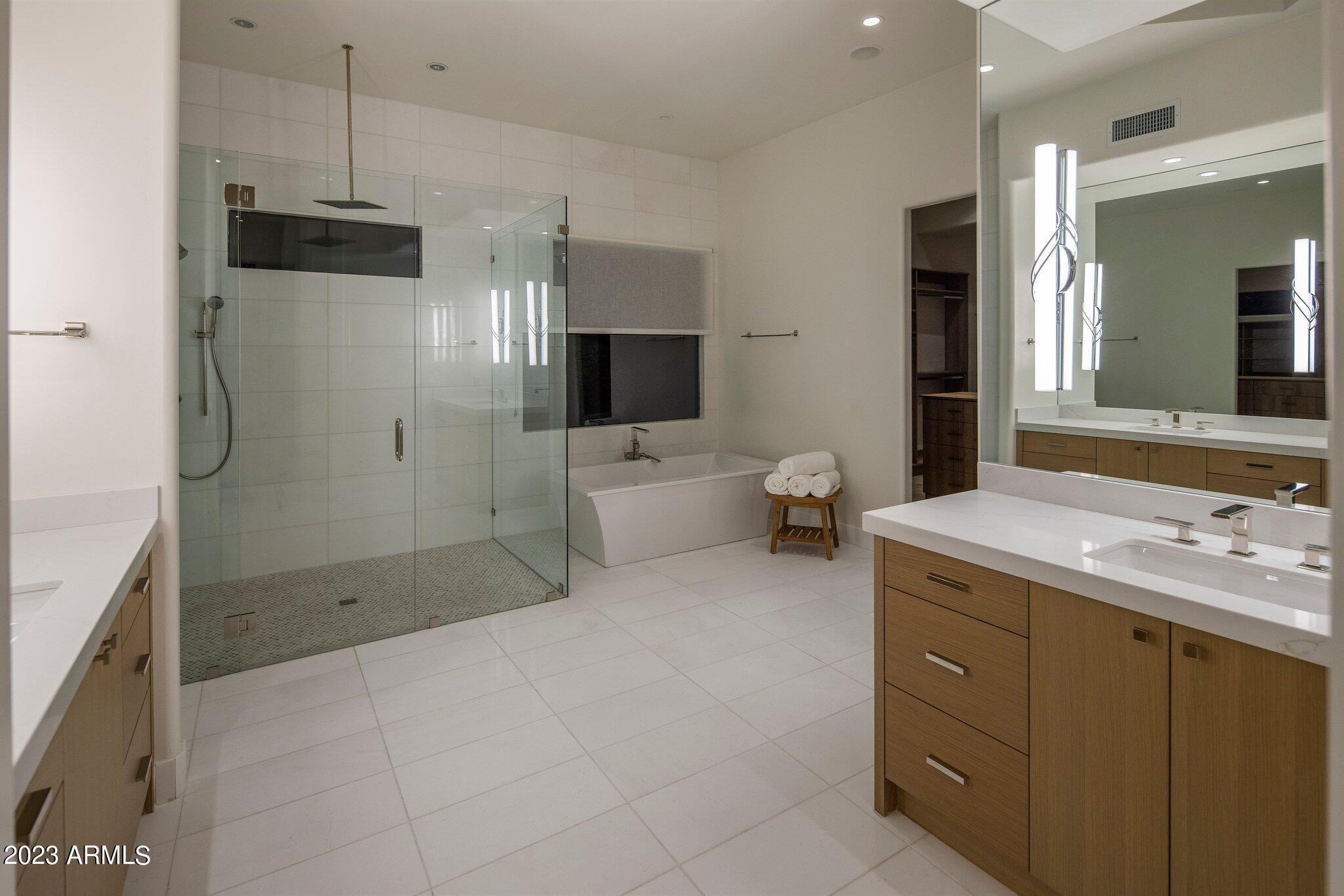 CHENEY ESTATES LOT 1-72 TR A-C D1 D2 E,F - Residential