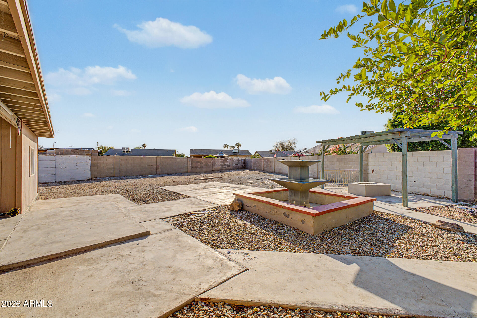 HORIZONS ON CAMELBACK UNIT 2 - Residential