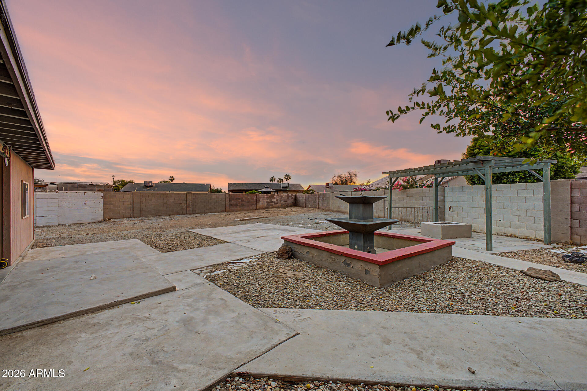 HORIZONS ON CAMELBACK UNIT 2 - Residential