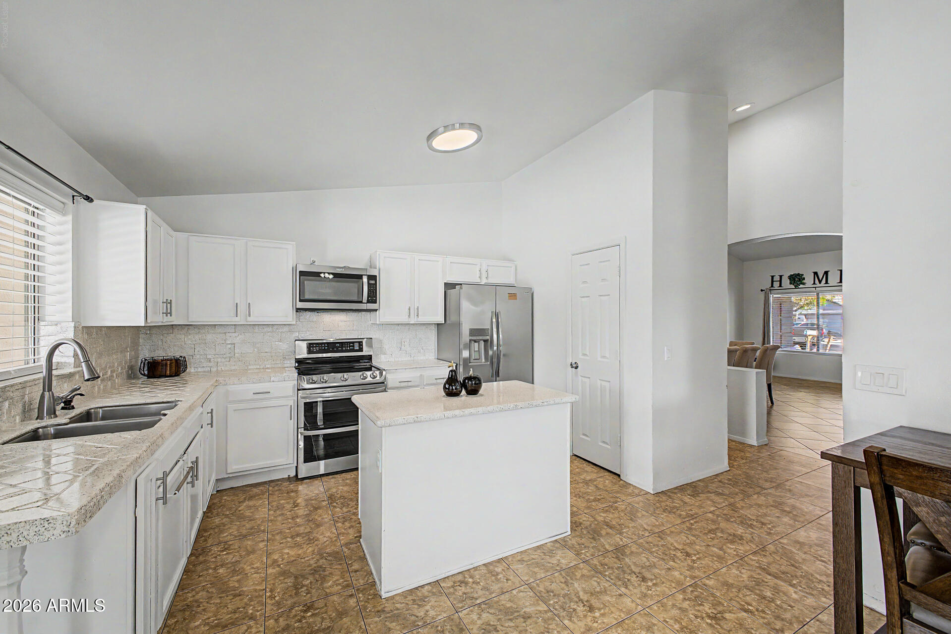 HORIZONS ON CAMELBACK UNIT 2 - Residential