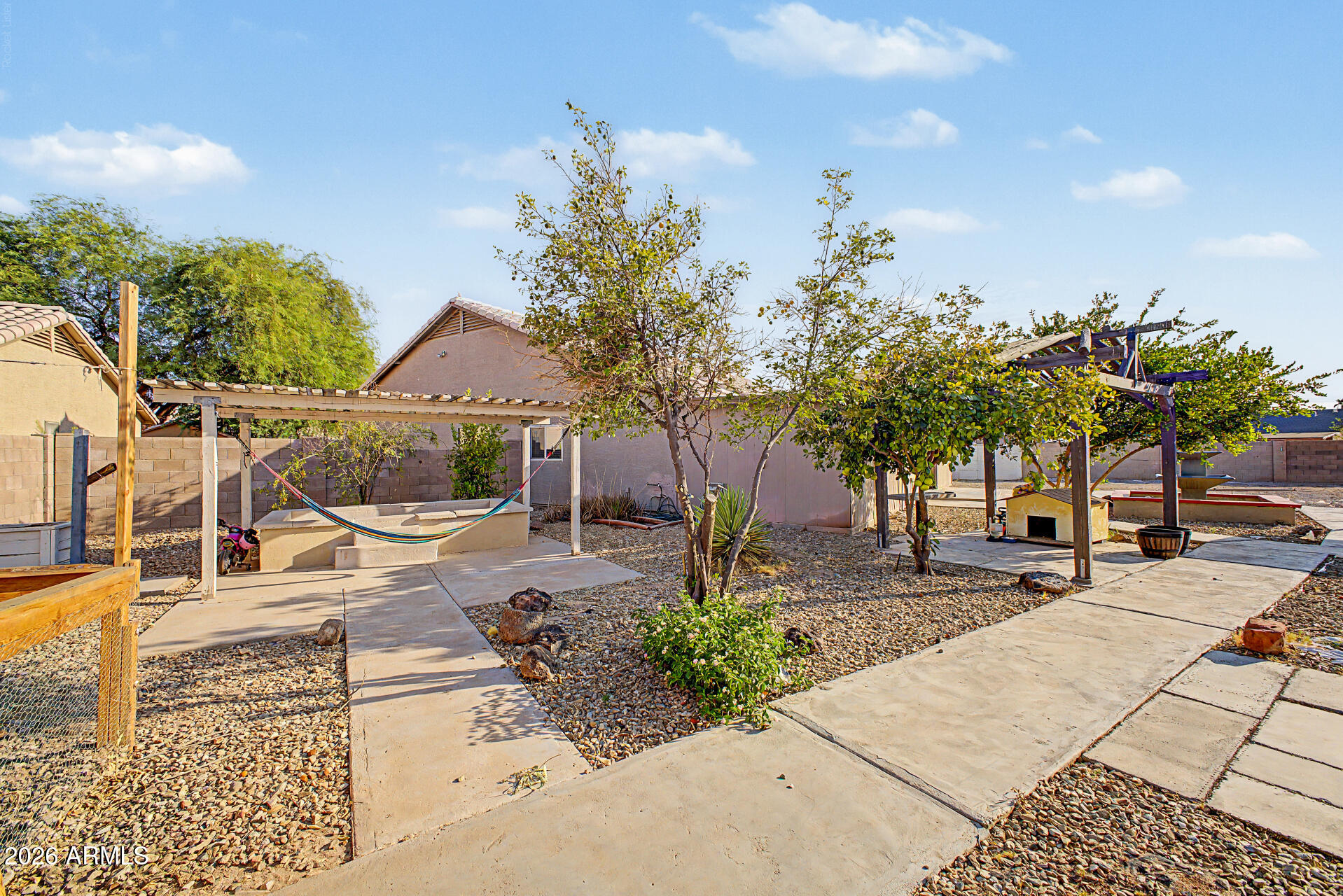 HORIZONS ON CAMELBACK UNIT 2 - Residential