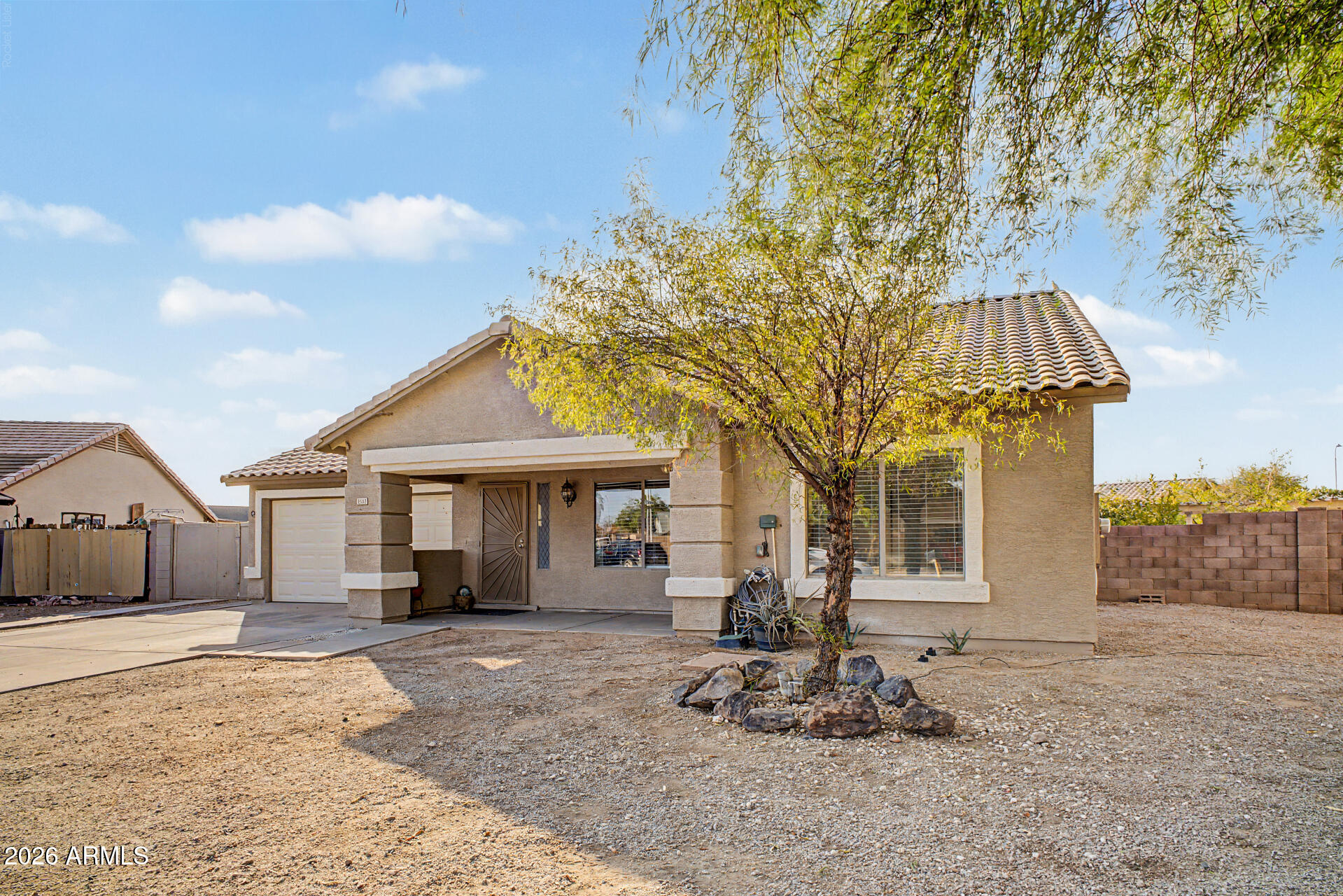 HORIZONS ON CAMELBACK UNIT 2 - Residential