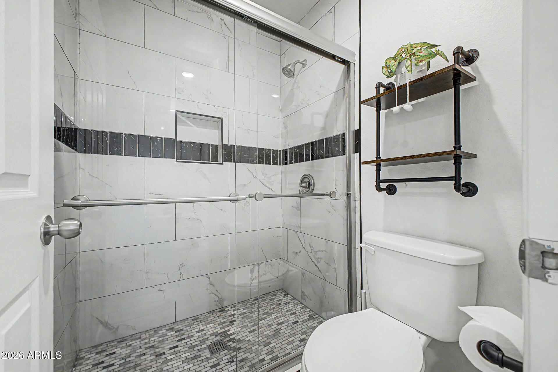HORIZONS ON CAMELBACK UNIT 2 - Residential