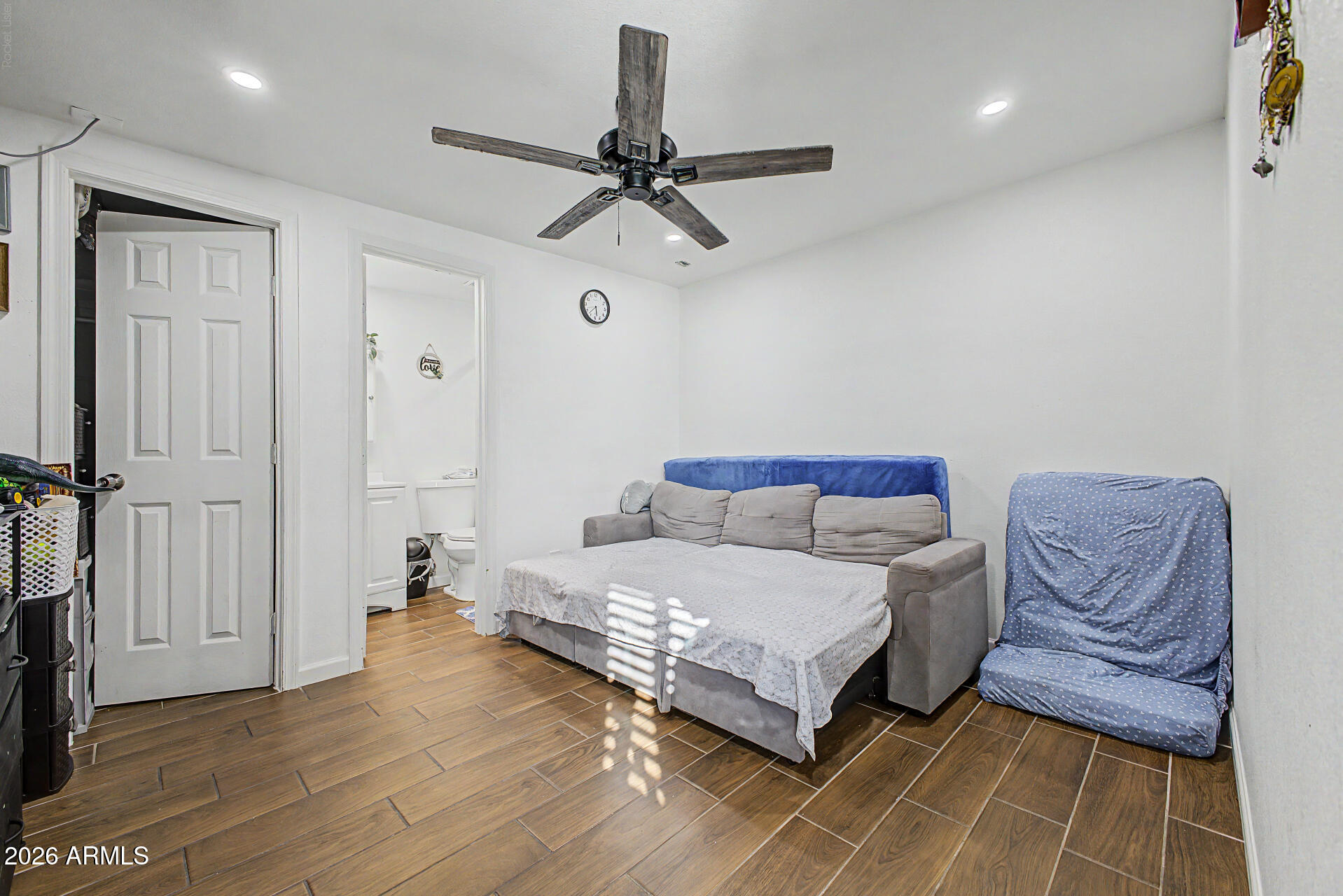 HORIZONS ON CAMELBACK UNIT 2 - Residential