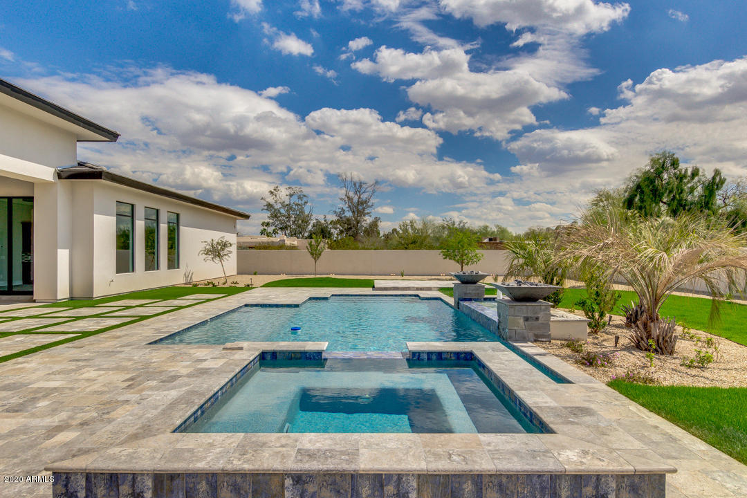 LA JOLLA ACRES 2 - Residential