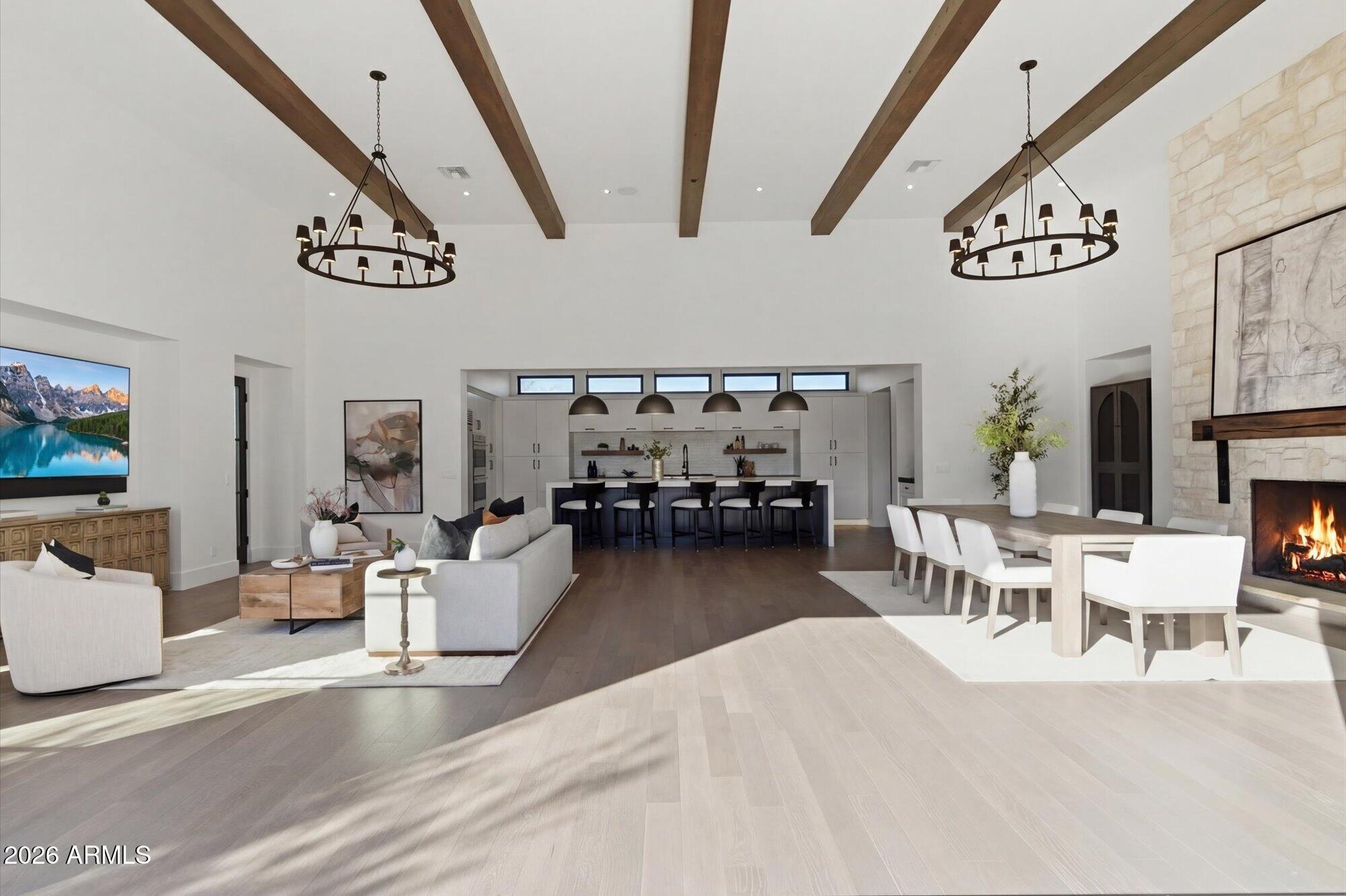 WHITE HORSE - Residential