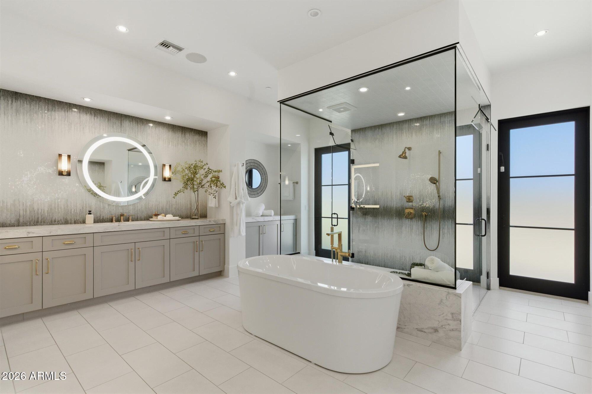 WHITE HORSE - Residential