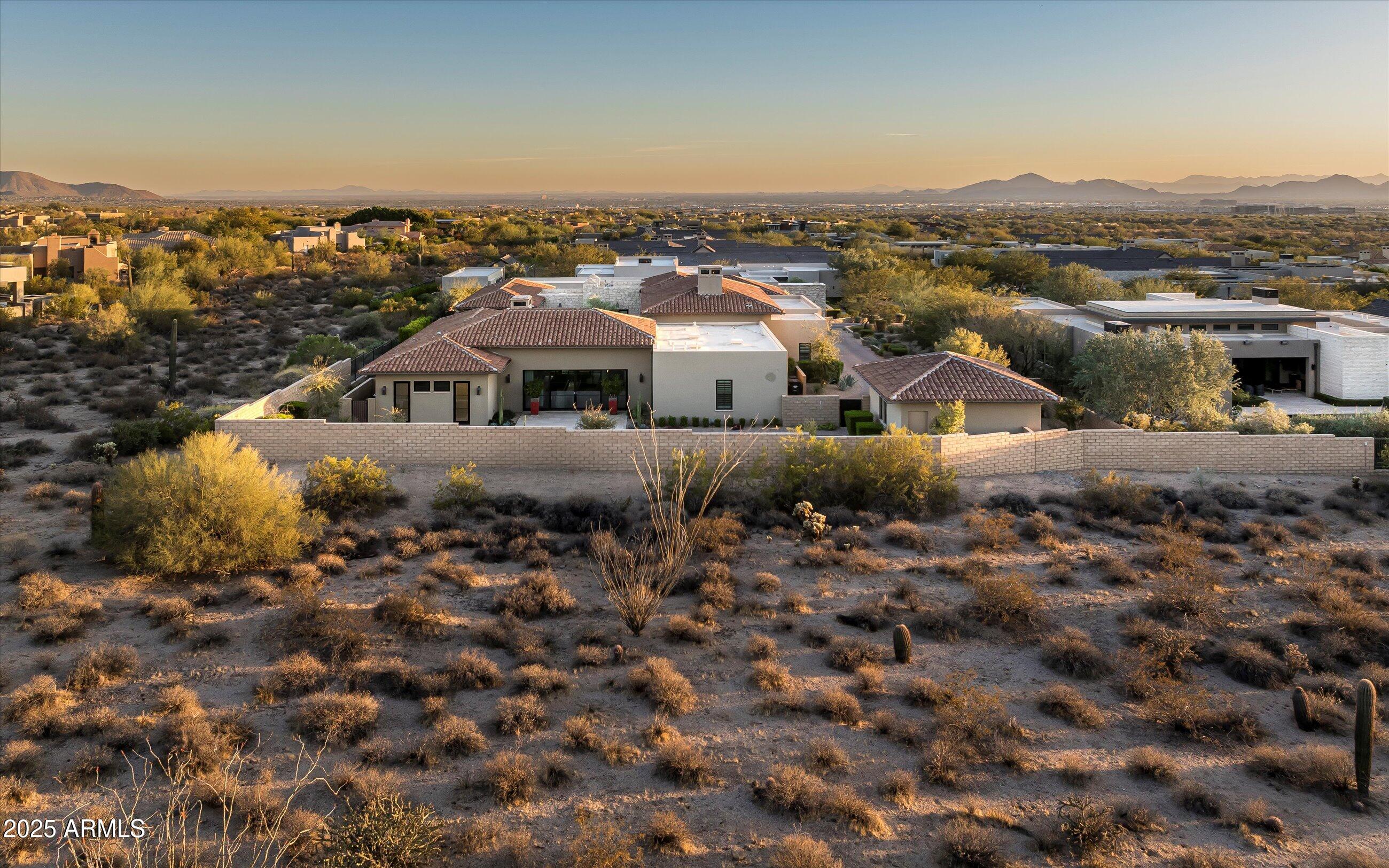 WHITE HORSE - Residential
