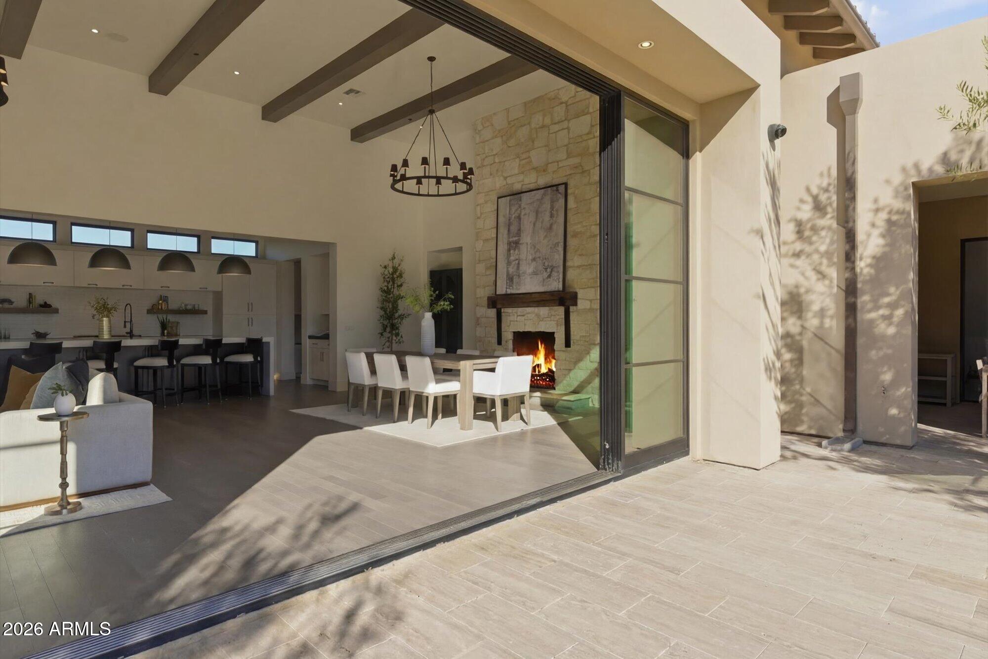 WHITE HORSE - Residential