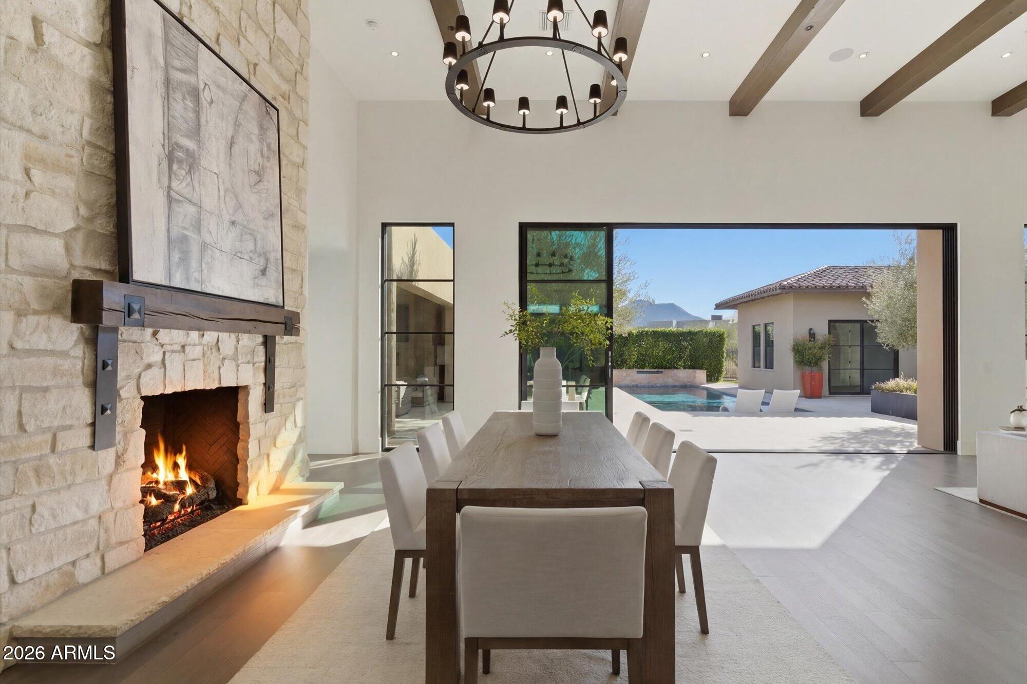 WHITE HORSE - Residential