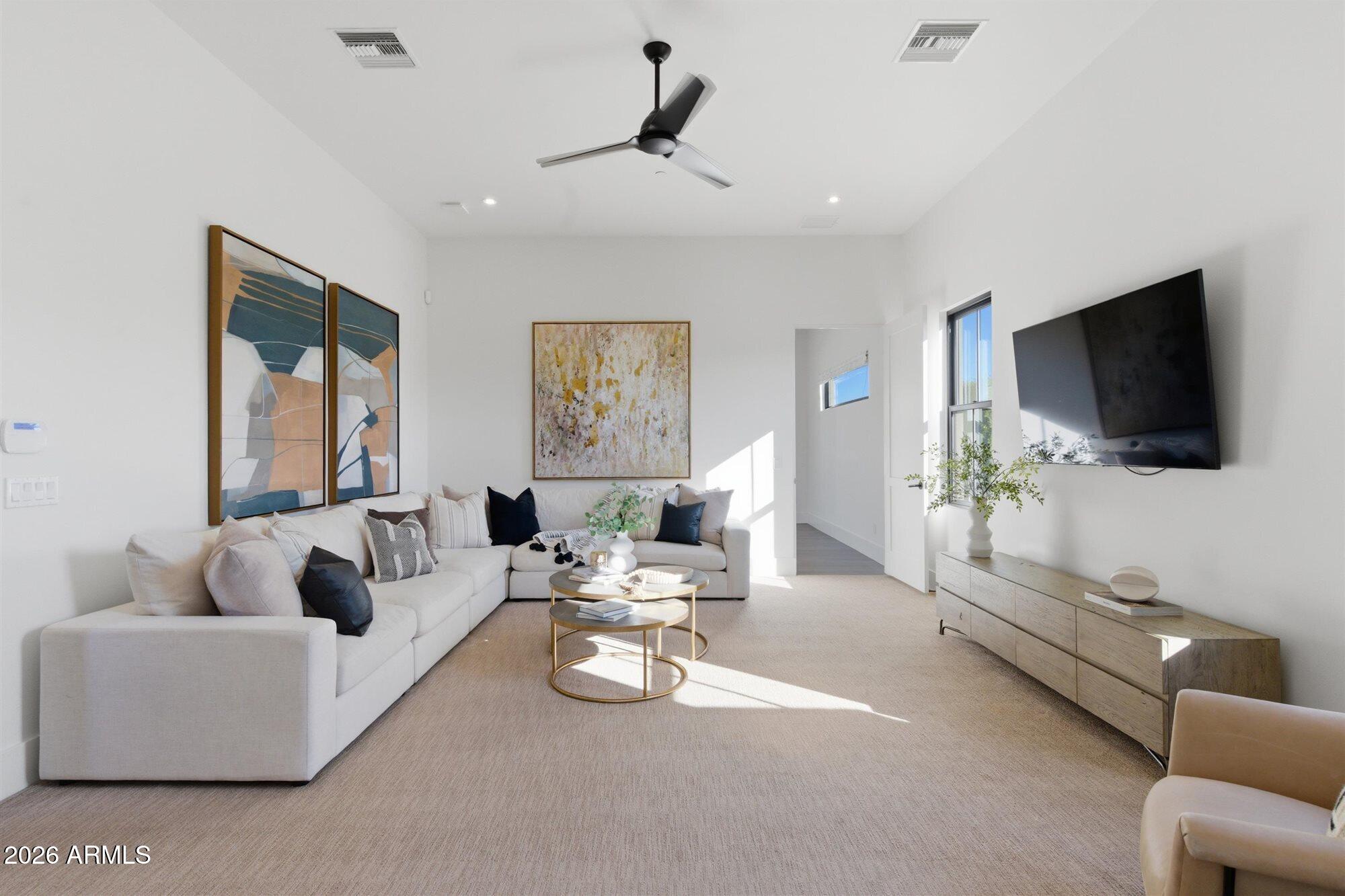 WHITE HORSE - Residential