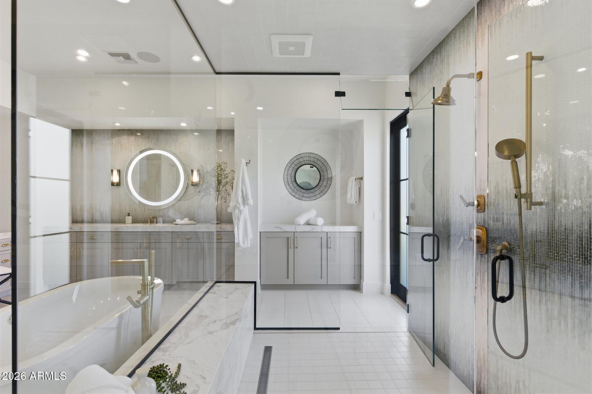 WHITE HORSE - Residential
