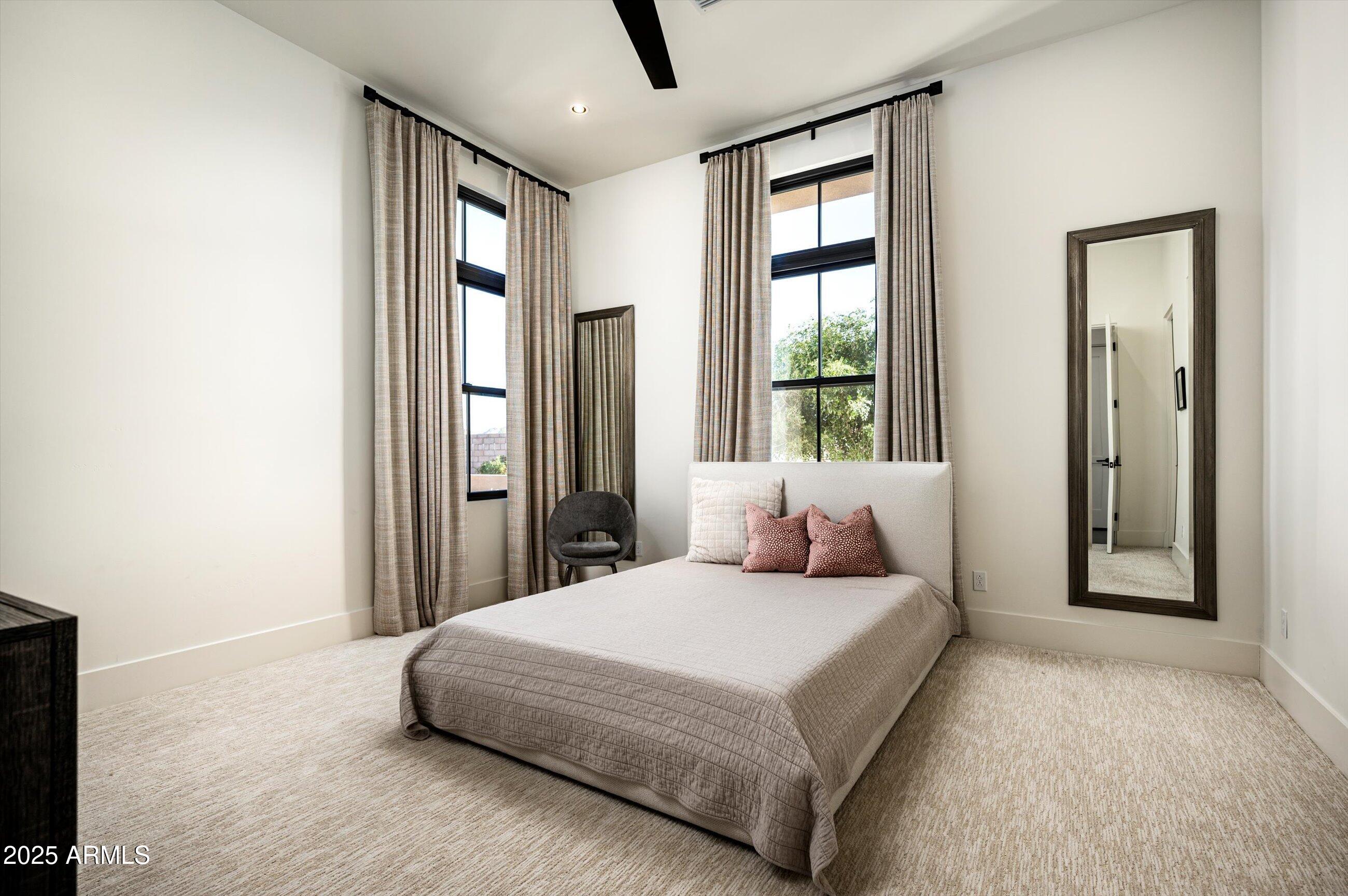 WHITE HORSE - Residential