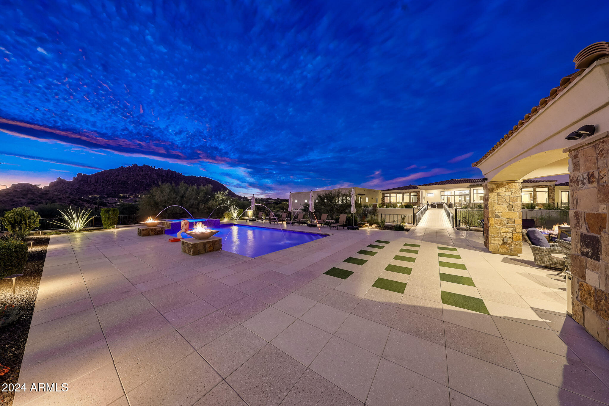 TROON CANYON ESTATES - Residential