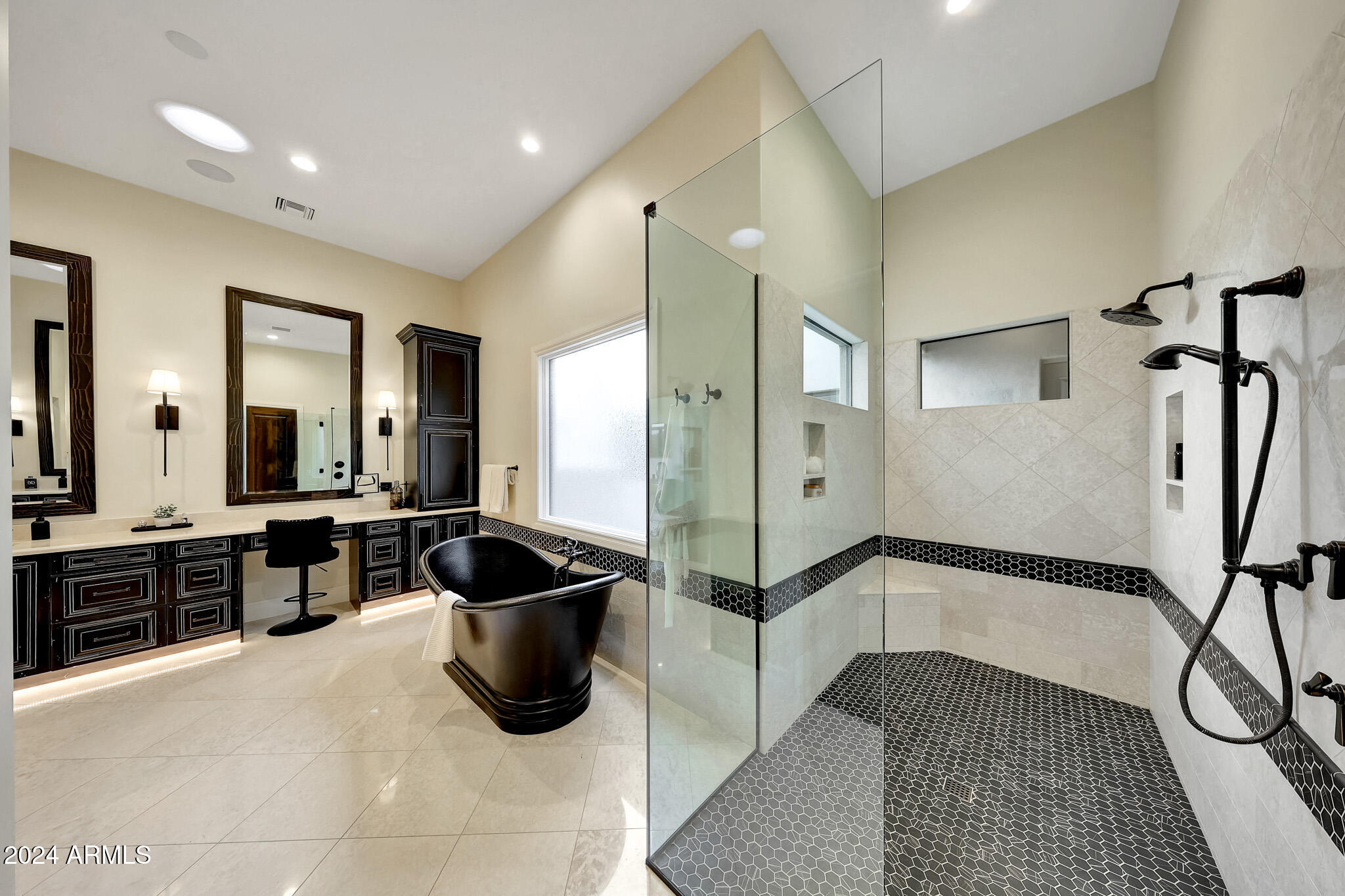 TROON CANYON ESTATES - Residential