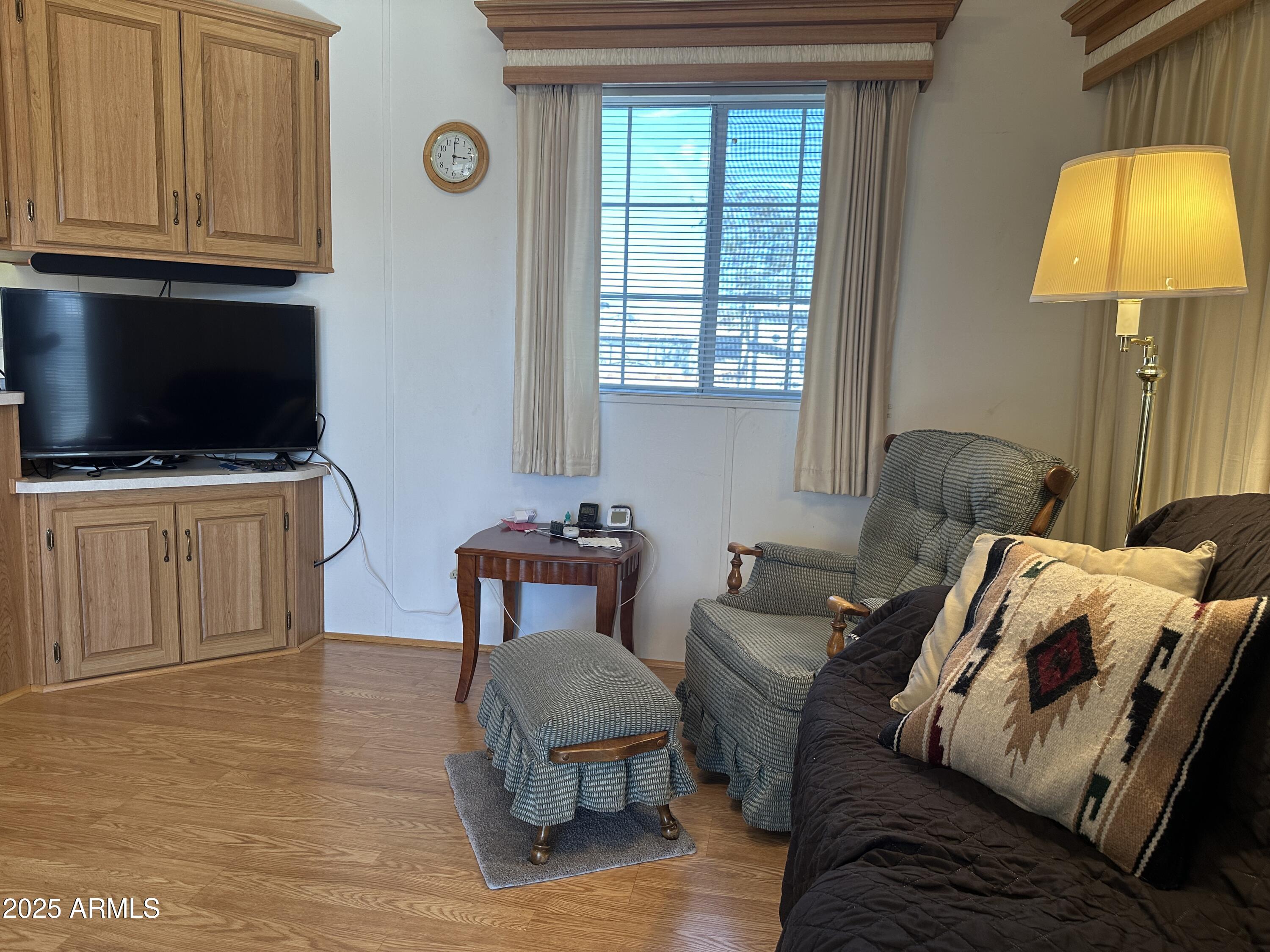 ESCAPEES AT NORTH RANCH - Residential