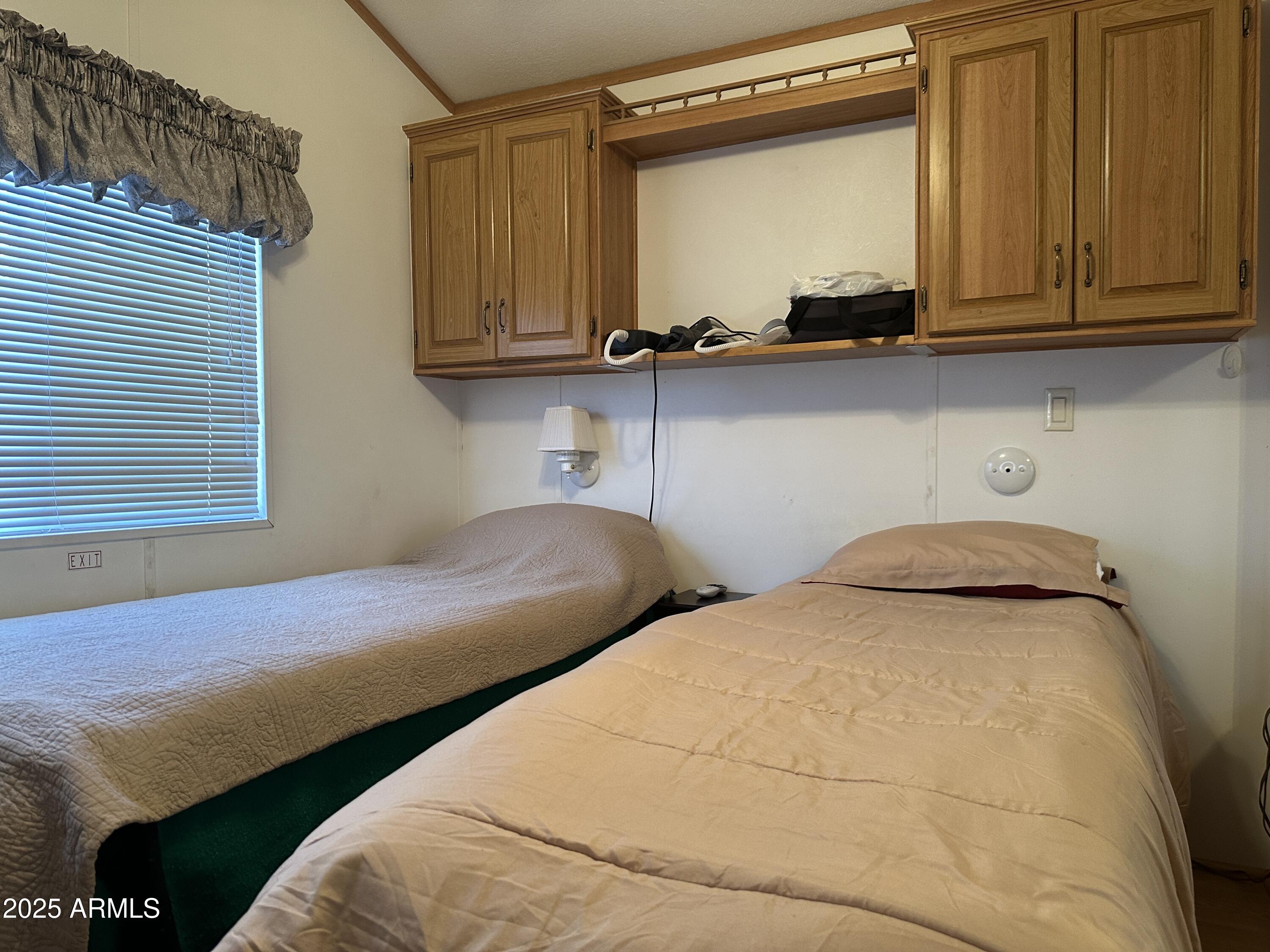 ESCAPEES AT NORTH RANCH - Residential