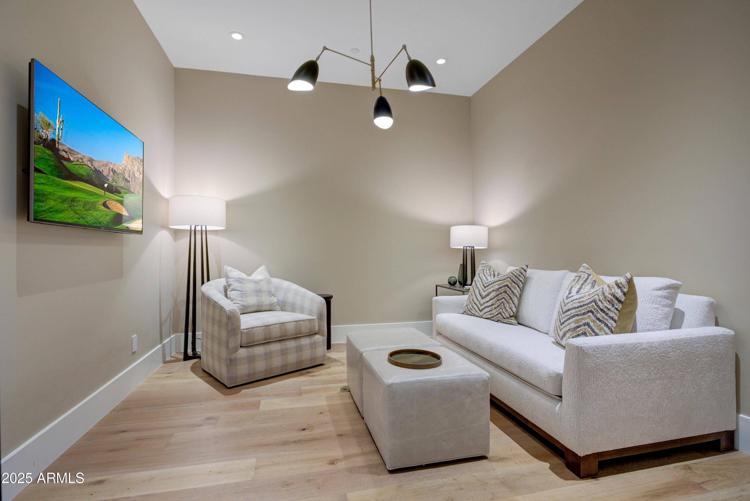 RITZ-CARLTON - Residential