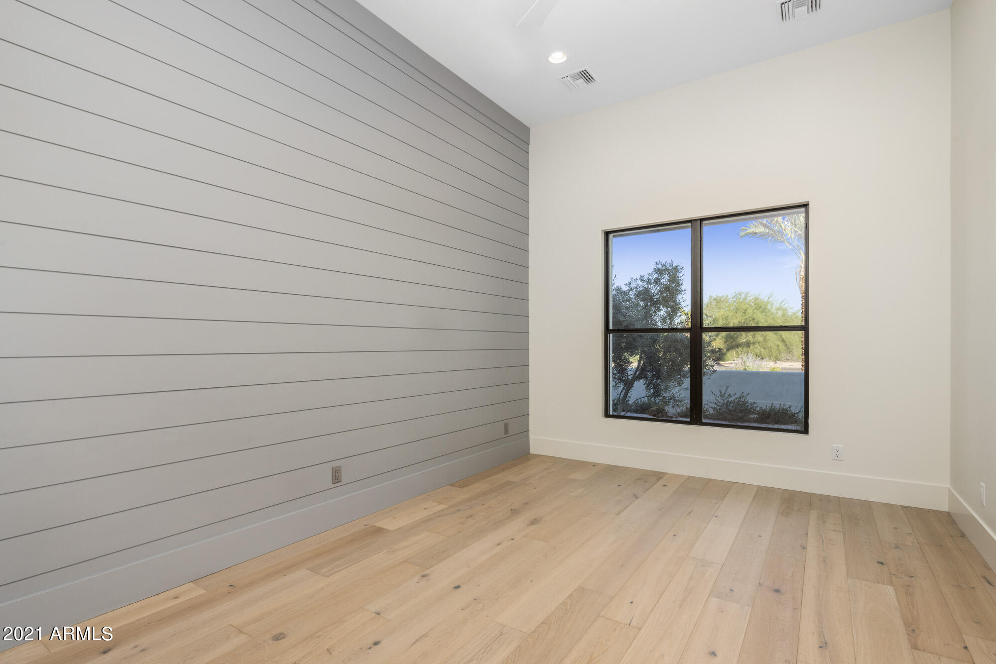 MOCKING BIRD ACRES - Residential