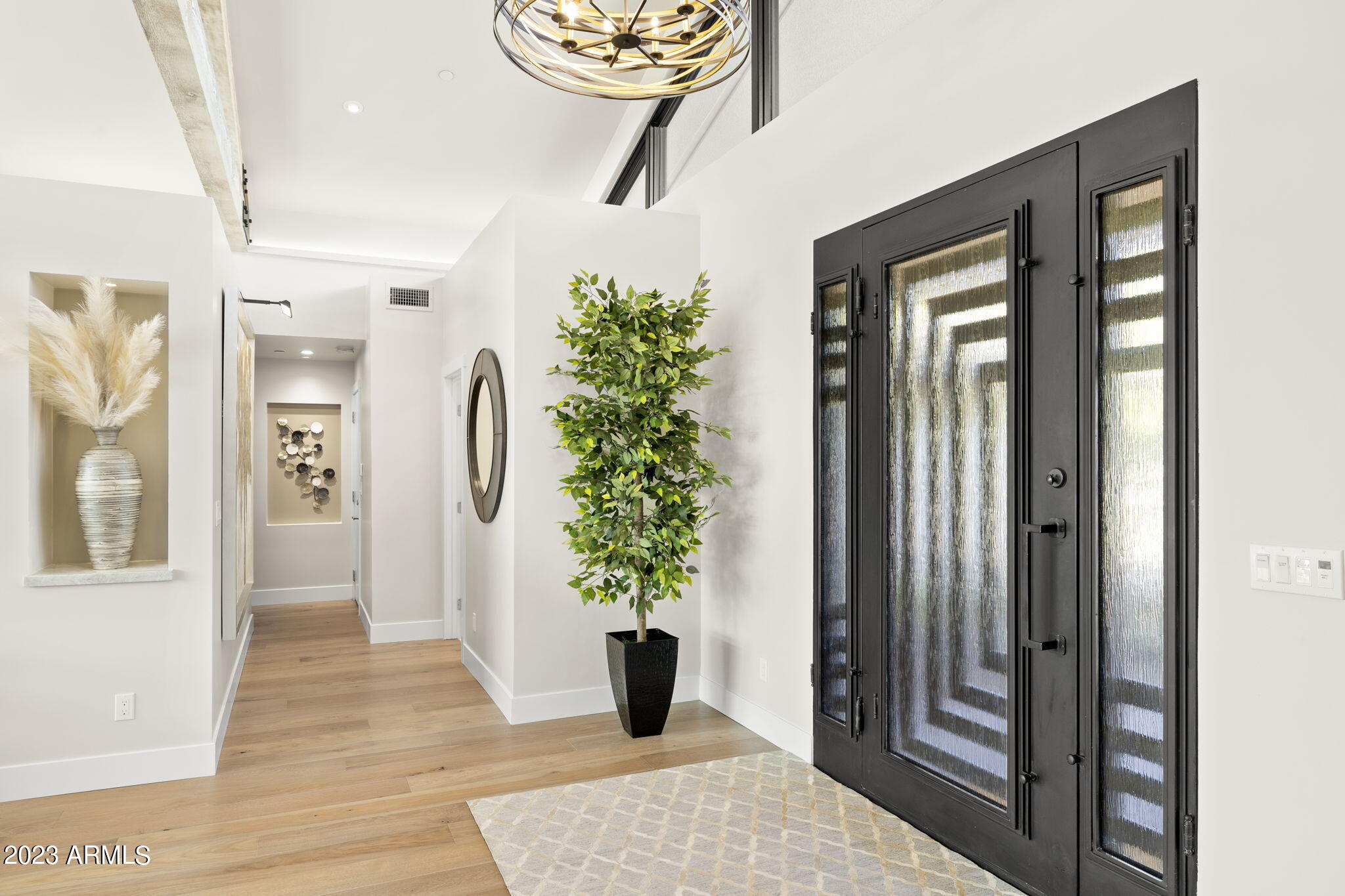 ARCADIA SQUARE 2 - Residential
