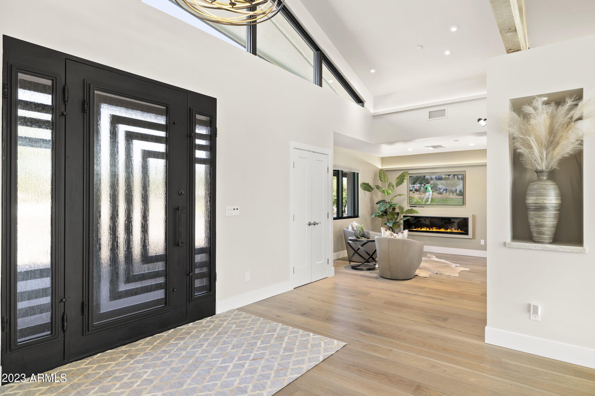 ARCADIA SQUARE 2 - Residential