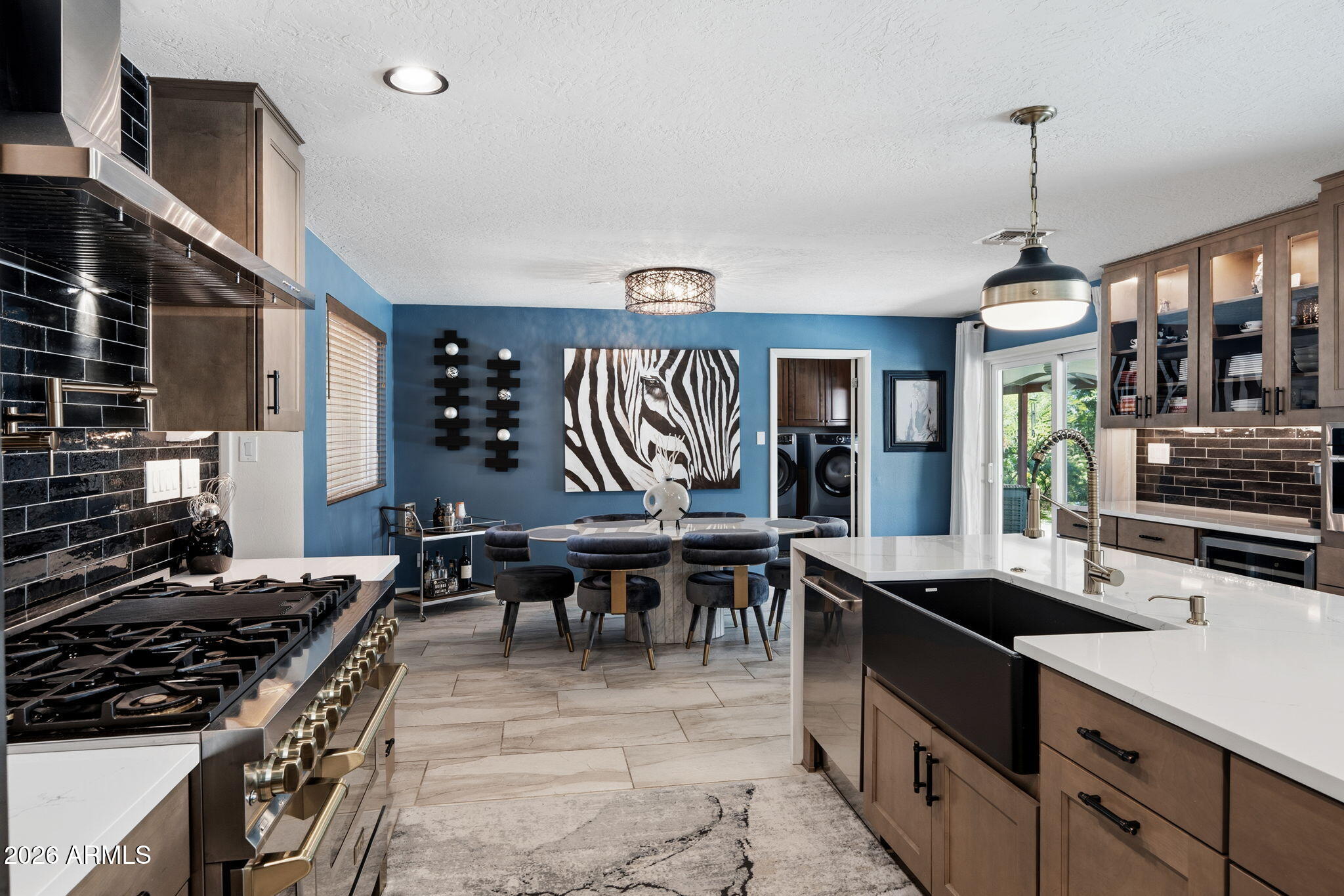 VALLEY ESTATES - Residential