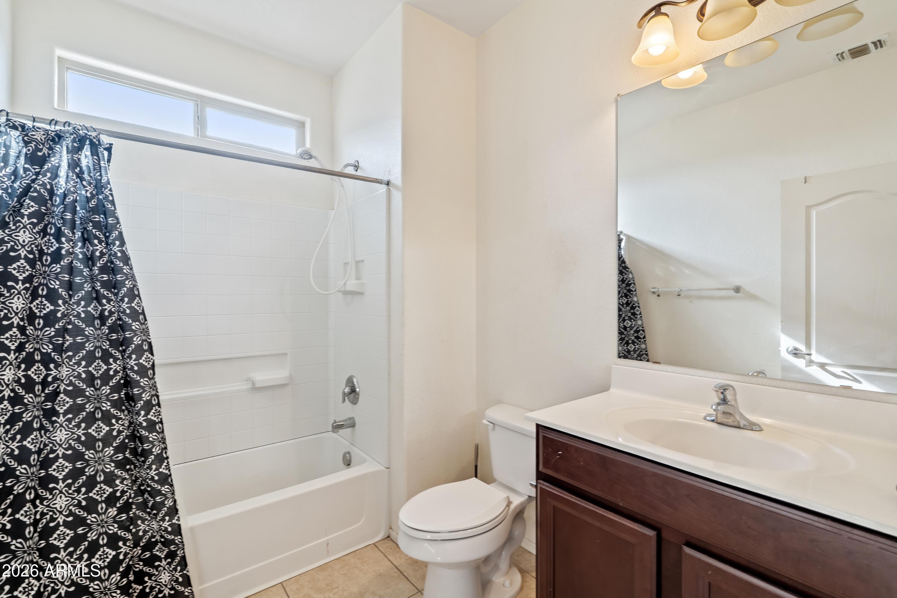 LAVEEN FARMS UNIT 4 - Residential