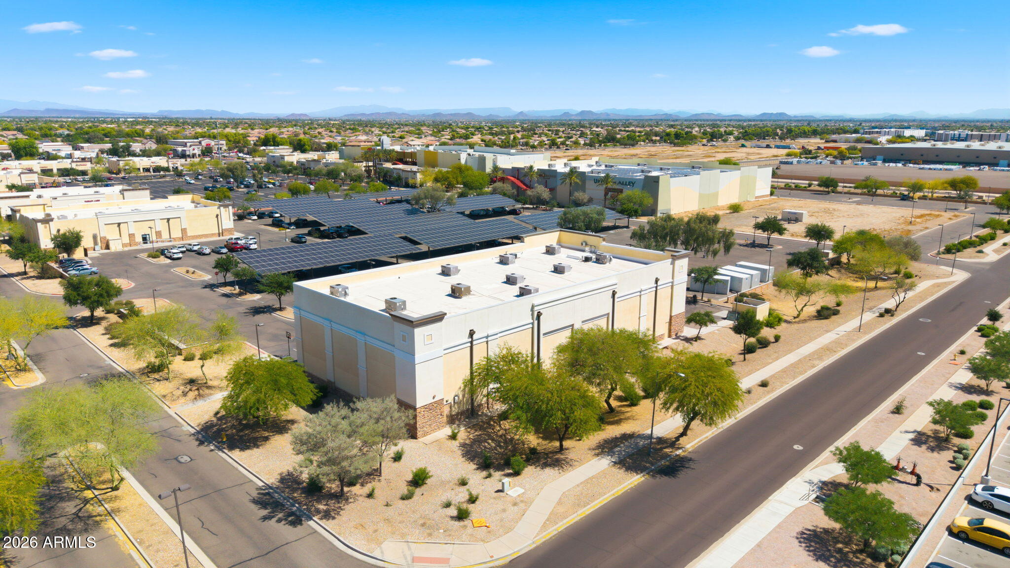 SURPRISE POINTE SOUTH LOT 2 REPLAT - Commercial Sale